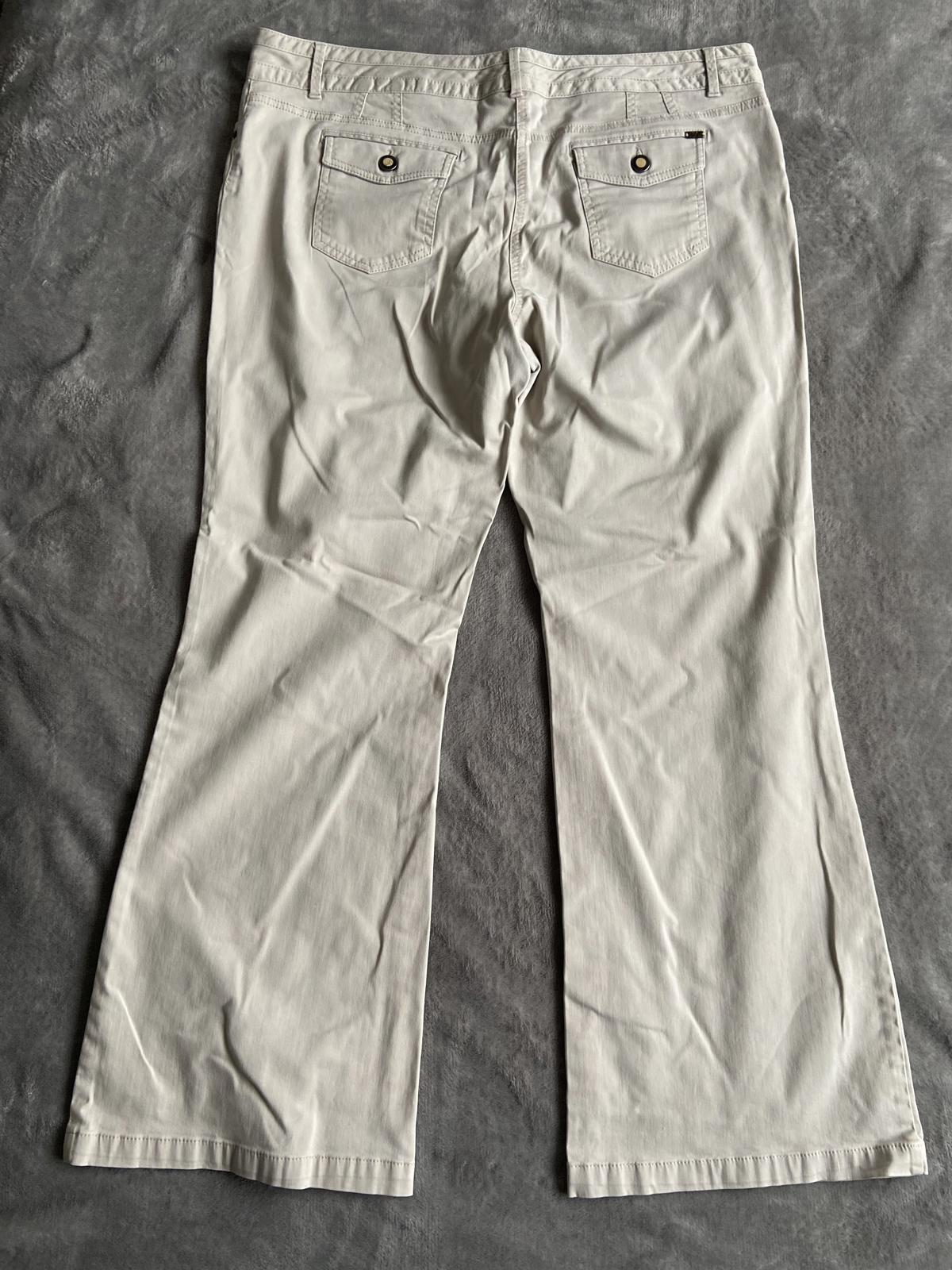 M&S Autograph Weekend Size 18 - 20 Beige Power Trousers Straight Leg 29" Leg