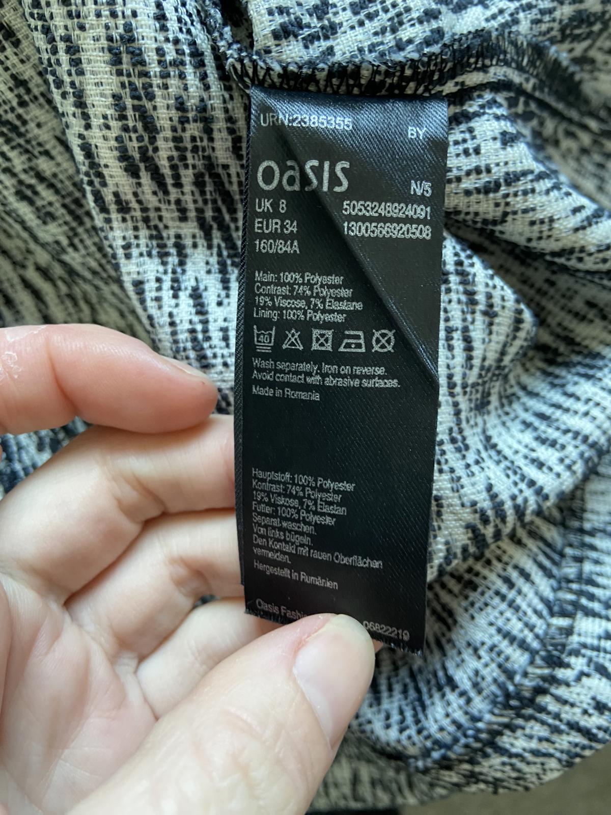 Oasis Size 8 Black & White Textured Print Sleeveless Fit & Flare Skater Dress