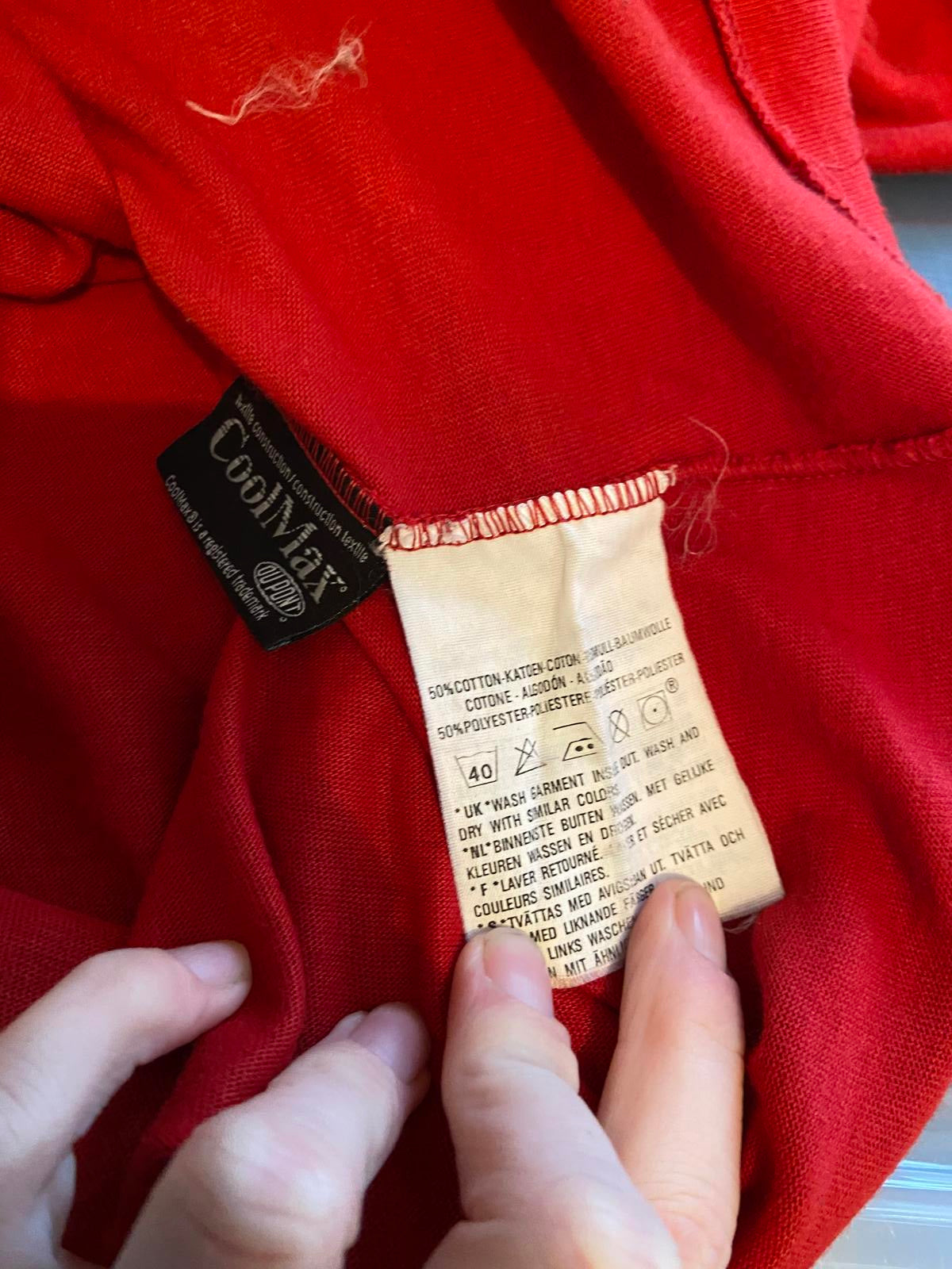Levi's Plain Red T-Shirt - Short Sleeve, Round Neck, Soft Blend, Size Medium