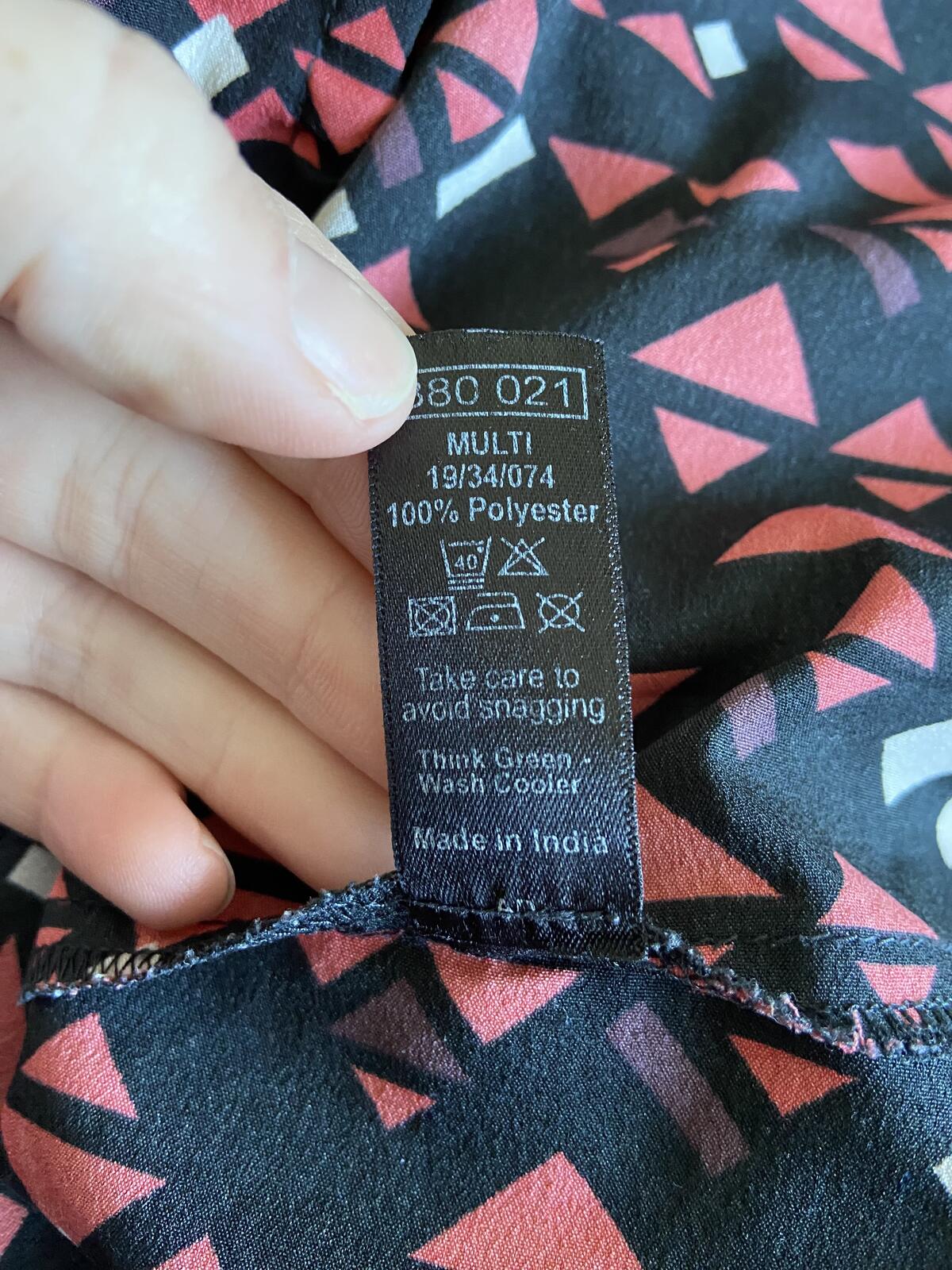 M&Co Petite Women’s Black & Pink Geometric Sleeveless Zip Back Top Size 14