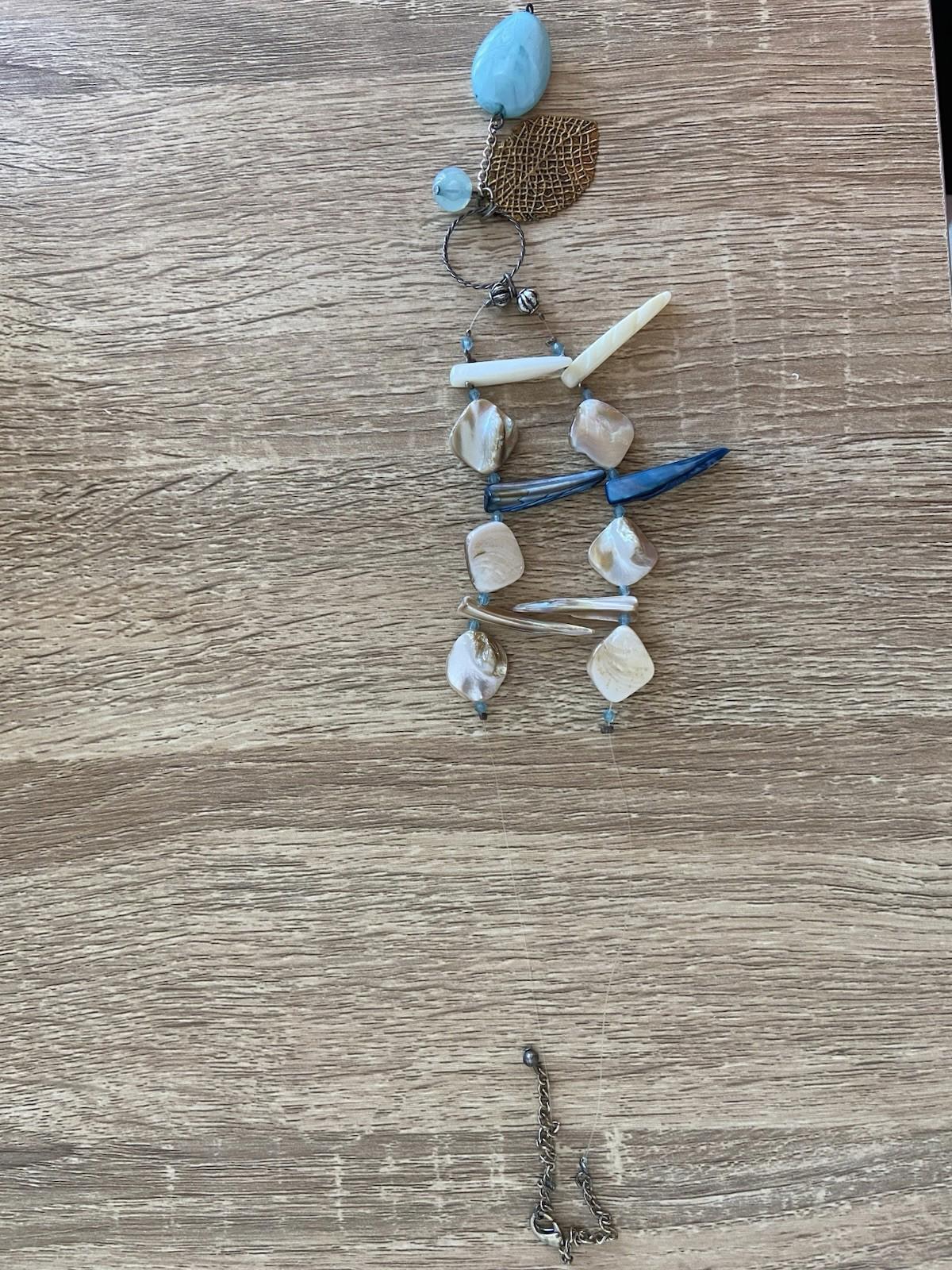 Boho Style Shell & Bead Pendant Necklace – 30cm Drop – Invisible Wire Finish