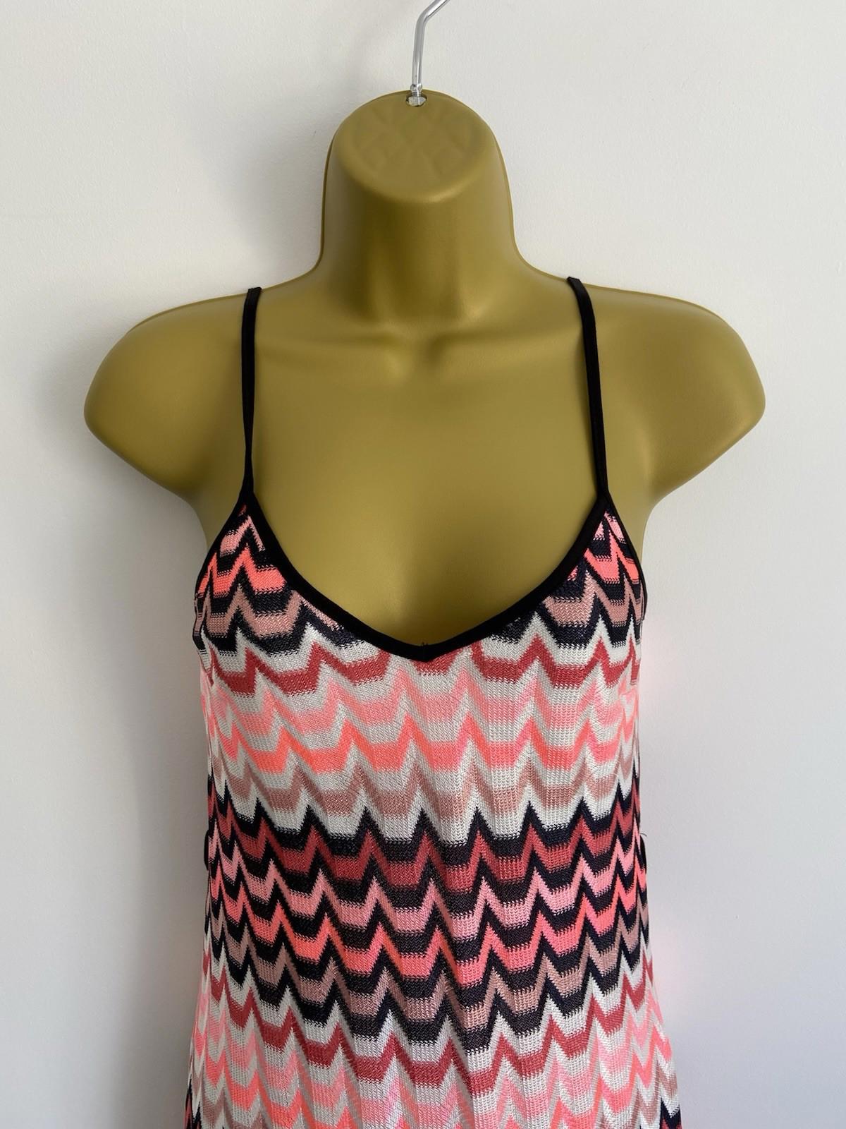 New Look Size 6 Sleeveless Dress – Geometric Print, Adjustable Straps, Spilts