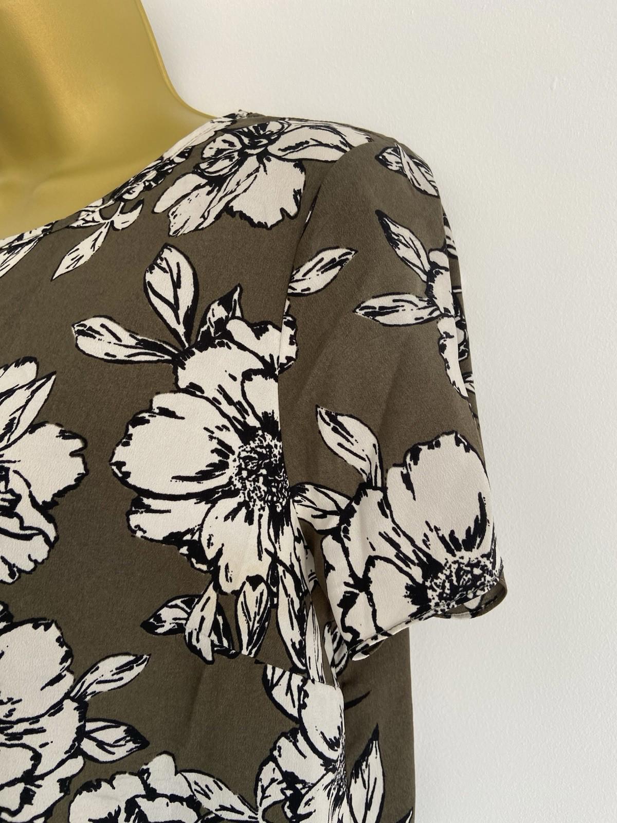 New Look Khaki Green Floral Blouse – Size 12 – Lightweight, Short Sleeve