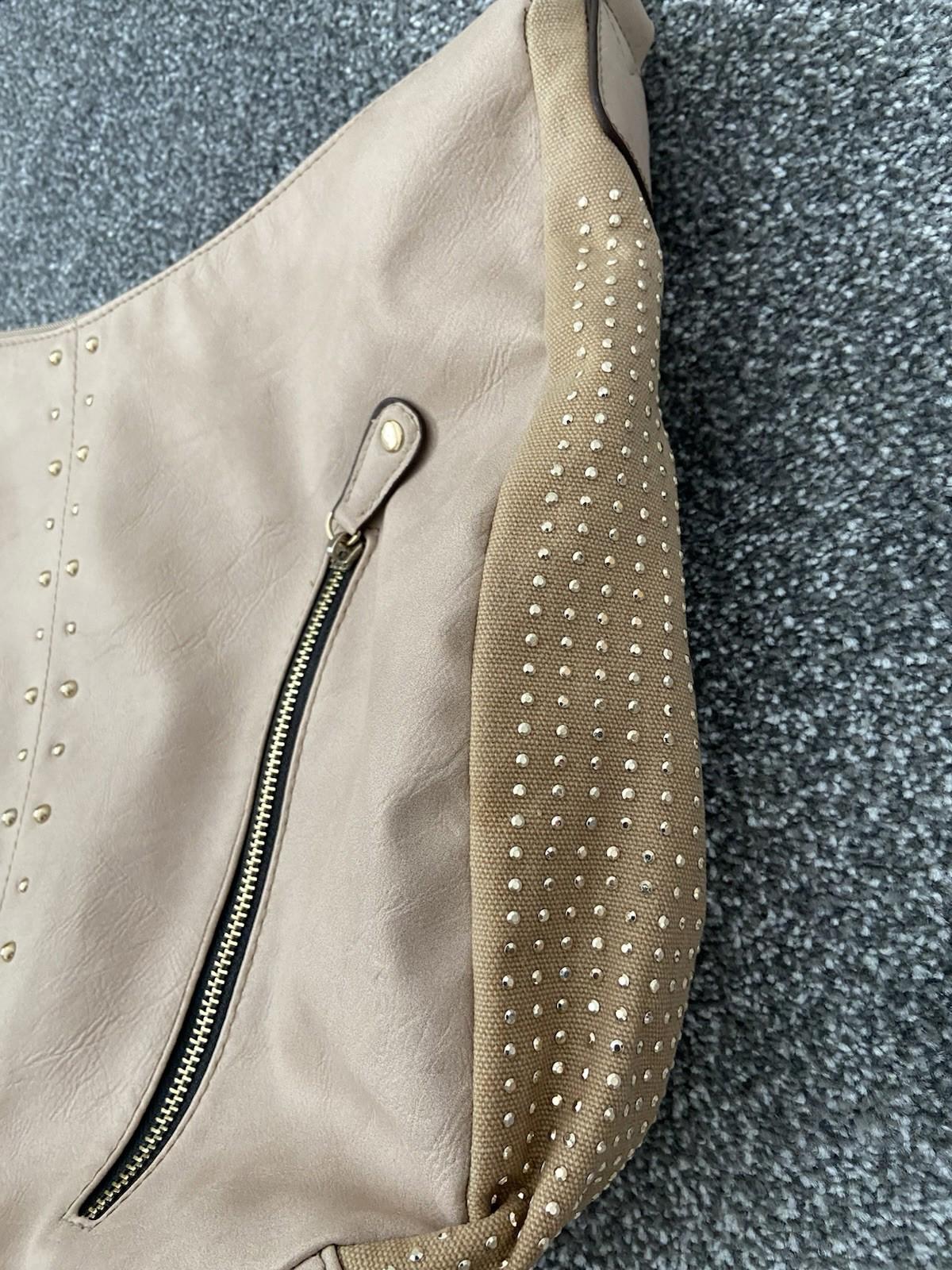 New Look Cream Handbag bag With Gold Stud Details Large Compartment