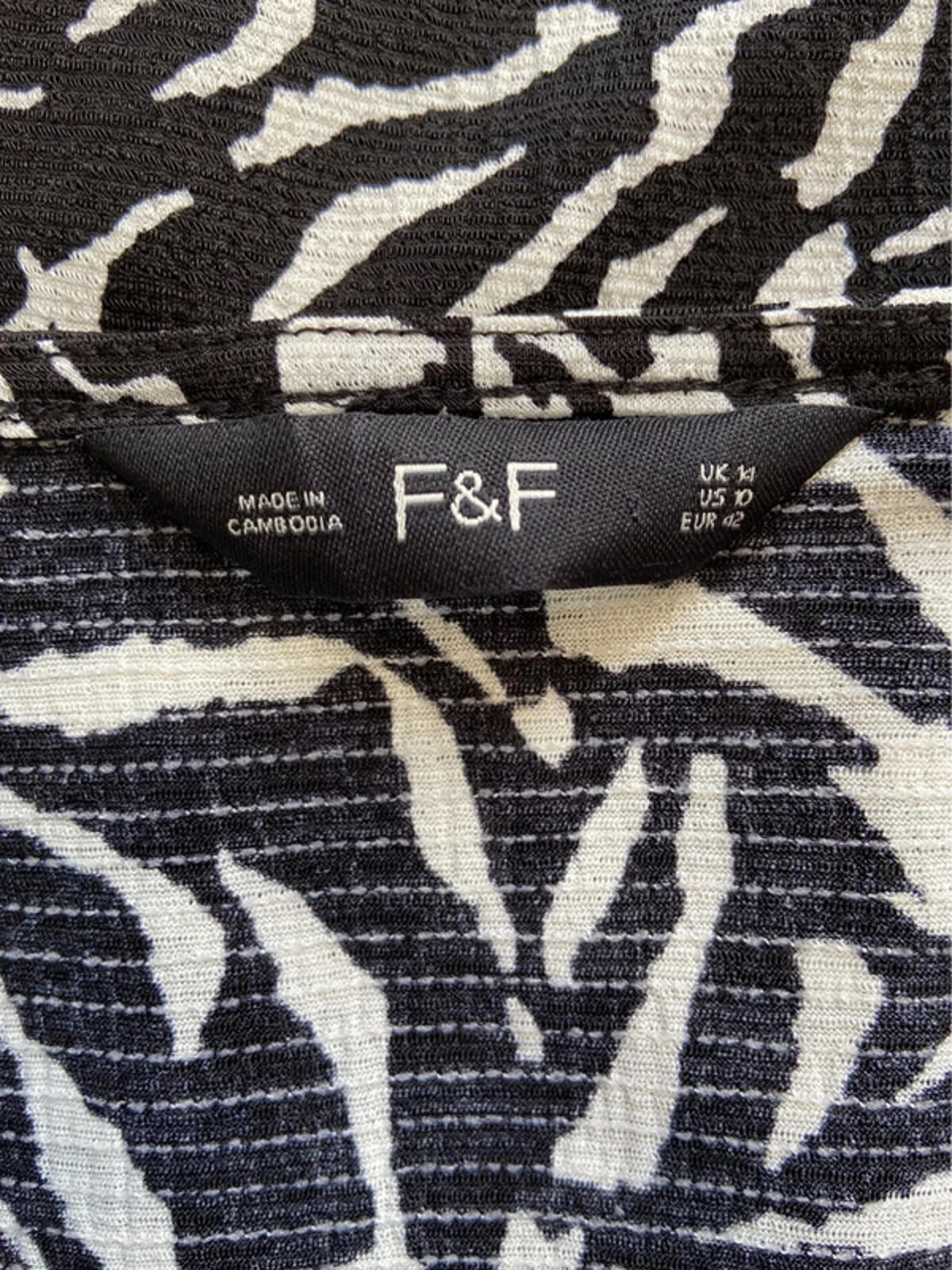 F&F White Zebra Print Beach Cover up Dress – Size 14 – V-Neck, Lightweight