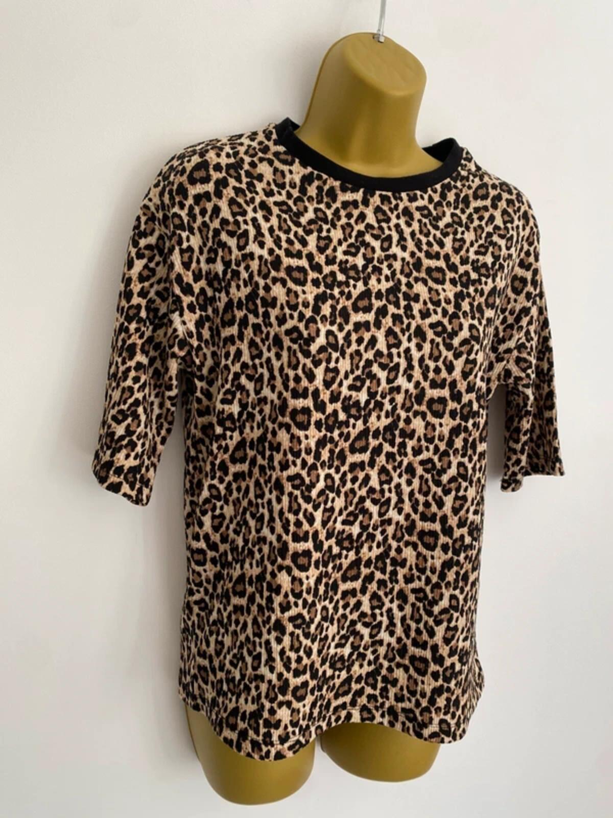Tu Leopard Print T-Shirt - Black Trim - Size 6 (Relaxed Fit)