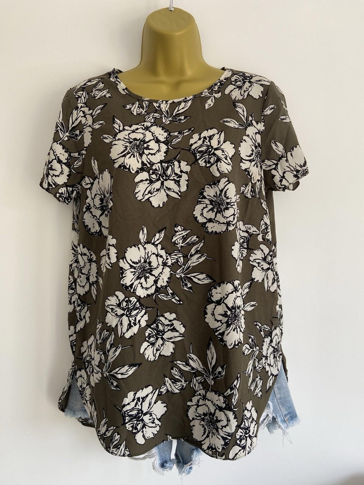 New Look Khaki Green Floral Blouse – Size 12 – Lightweight, Short Sleeve