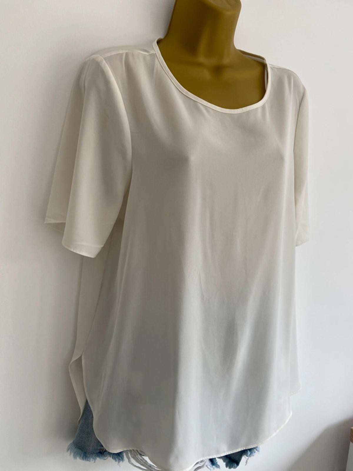 Papaya Weekend (Matalan) Cream Blouse – Size 12 – High-Low Hem, 100% Polyester