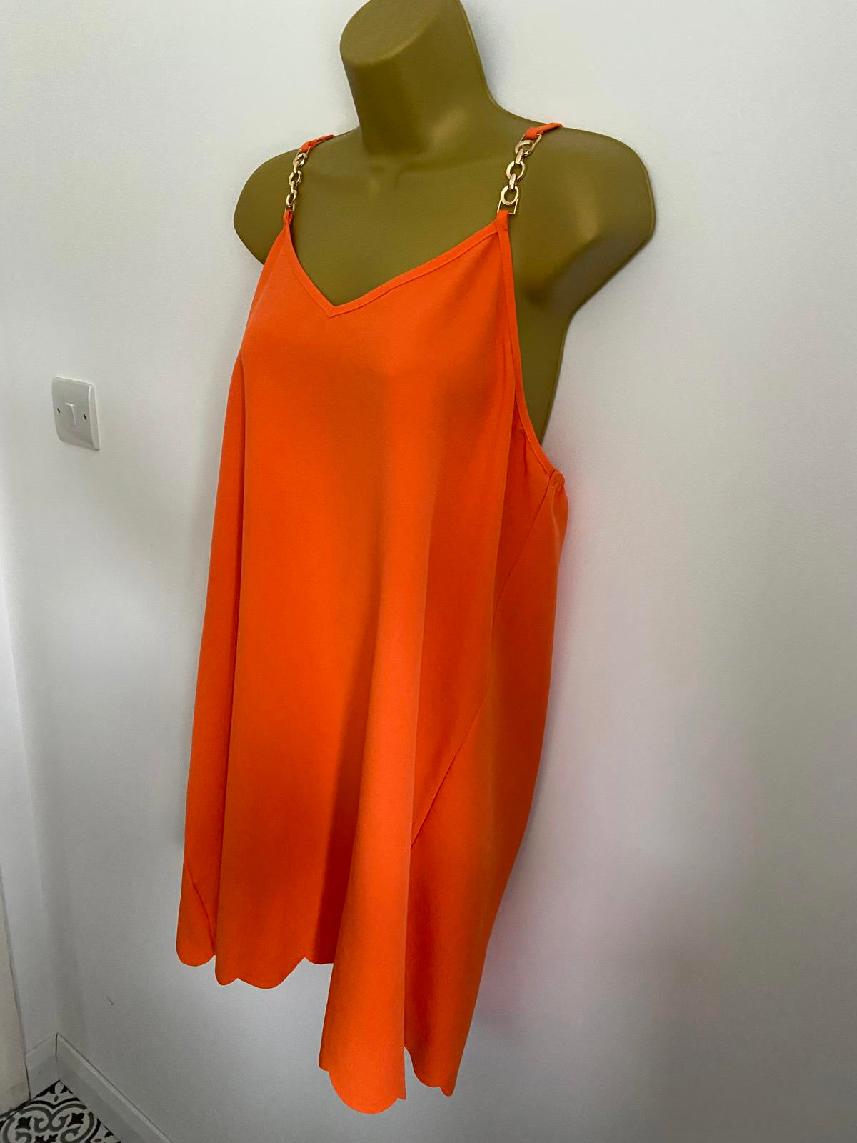 Orange V-Neck Camisole Dress Size Large Gold Chain Straps Scalloped Hem