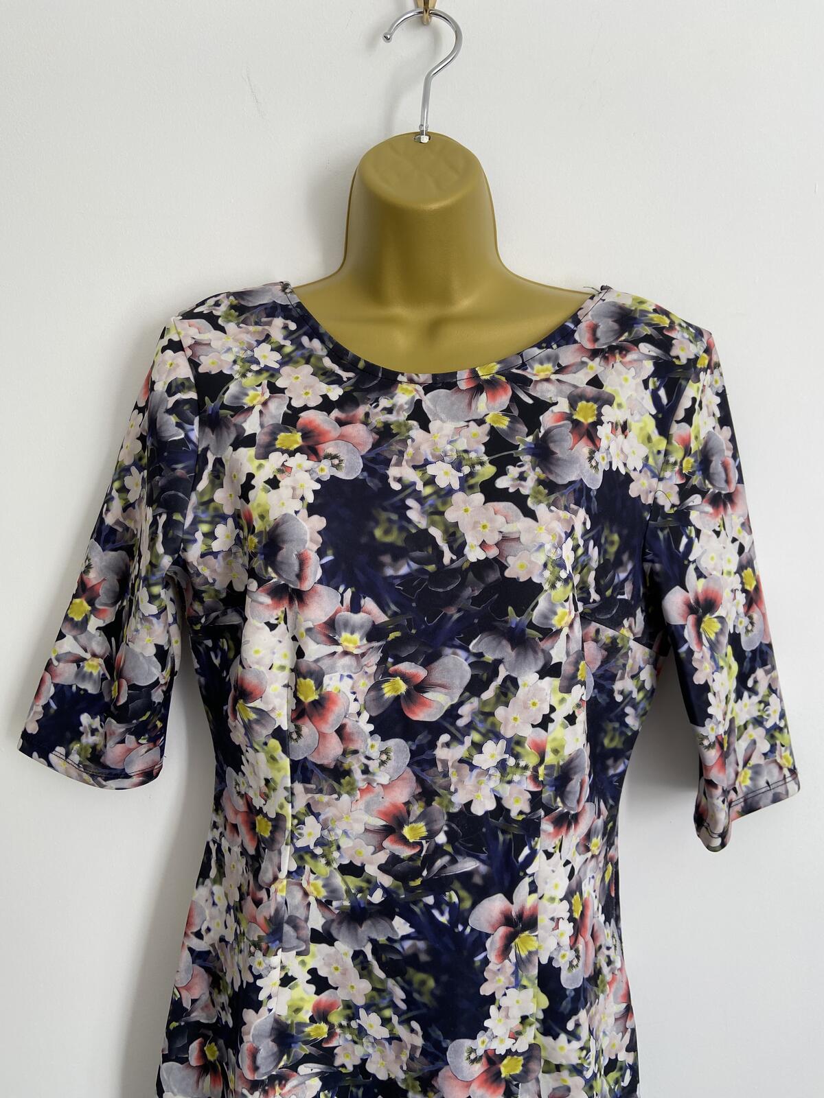 Atmosphere Women's Floral Photographic Print Short Sleeve Dress Size 14