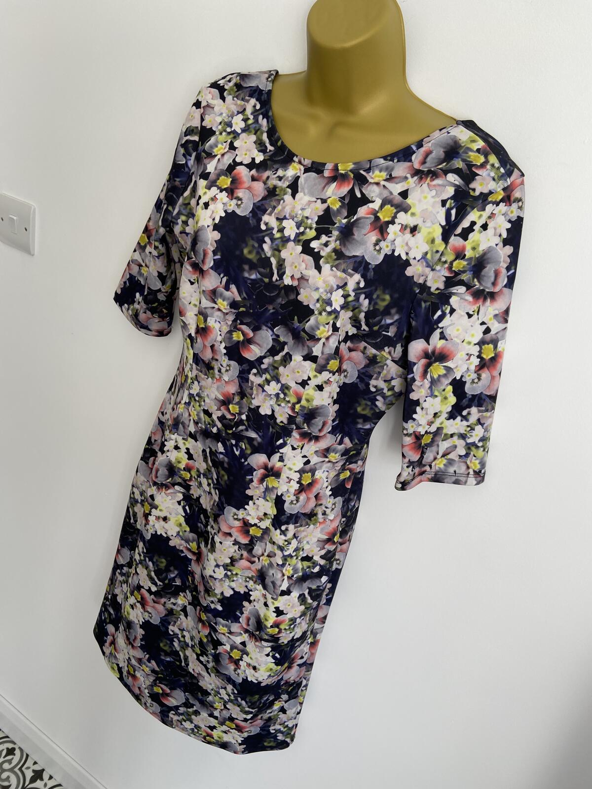Atmosphere Women's Floral Photographic Print Short Sleeve Dress Size 14