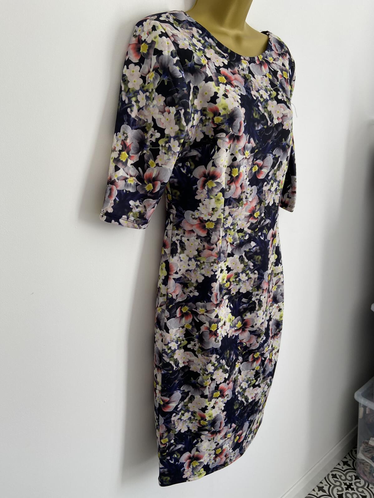 Atmosphere Women's Floral Photographic Print Short Sleeve Dress Size 14