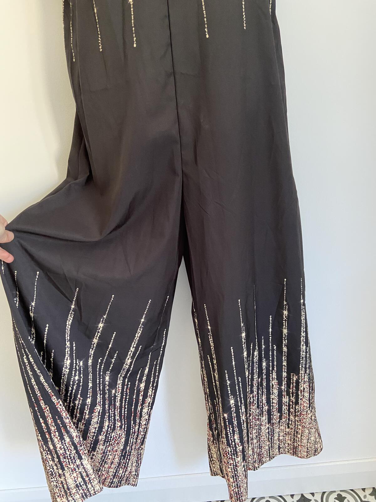 Shein Black Shimmer Print V-Neck Jumpsuit Elasticated Waist Size Large
