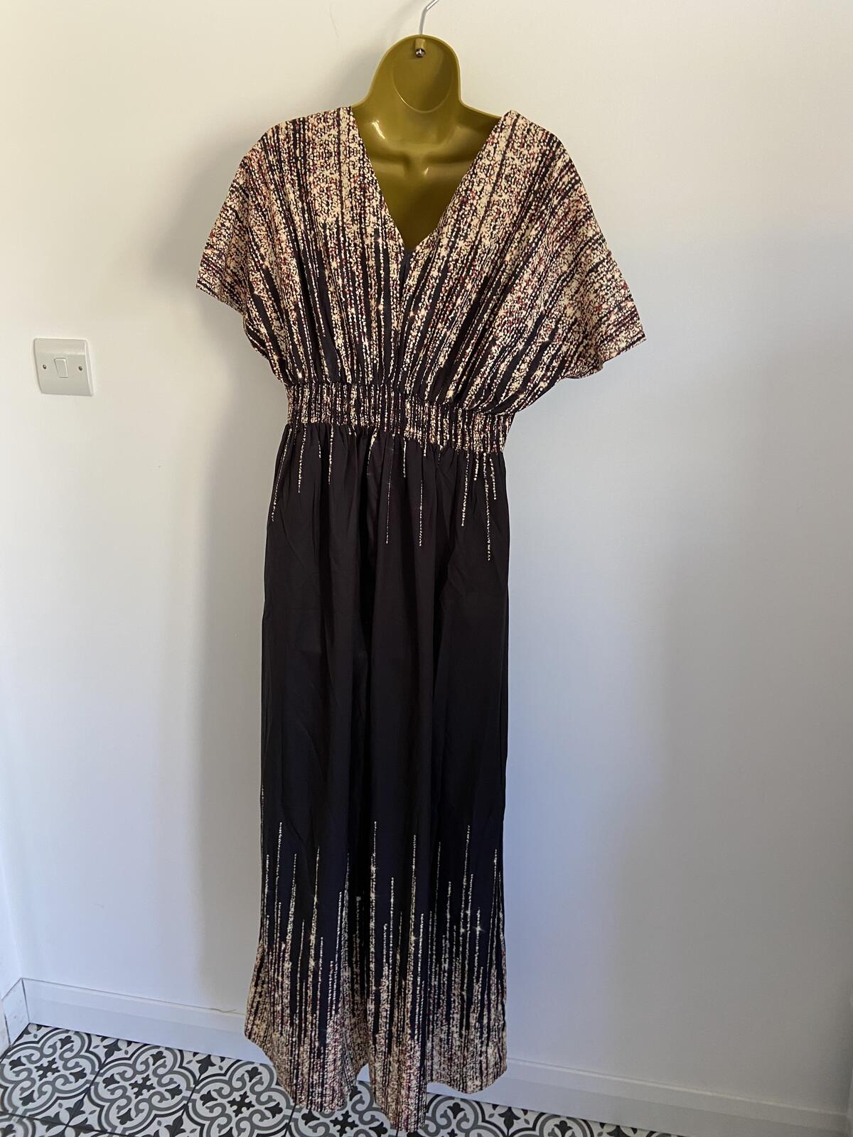 Shein Black Shimmer Print V-Neck Jumpsuit Elasticated Waist Size Large