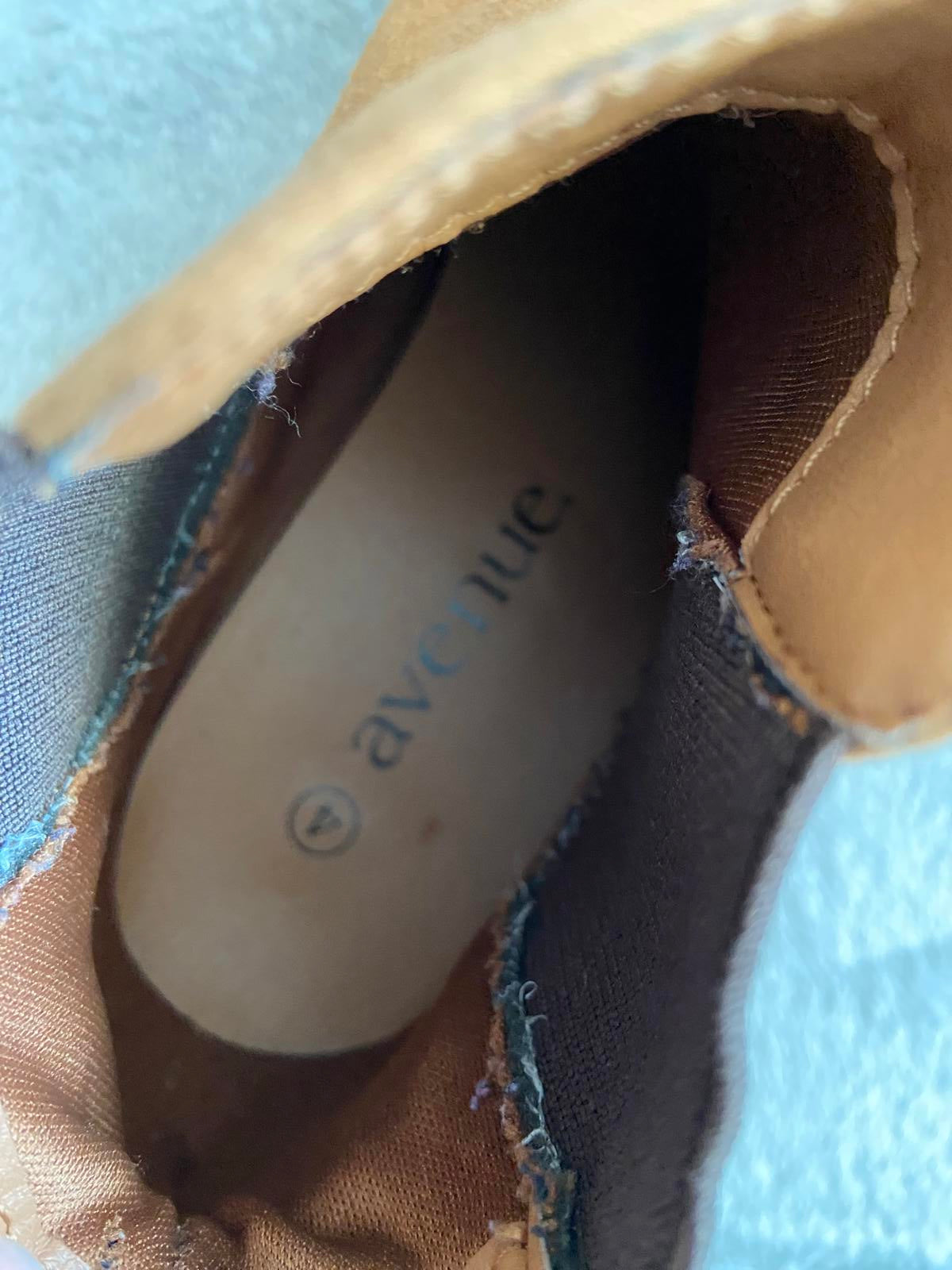 Avenue Size 4 Brown Faux Suede Chelsea Boots Block Heel Ankle Bootie