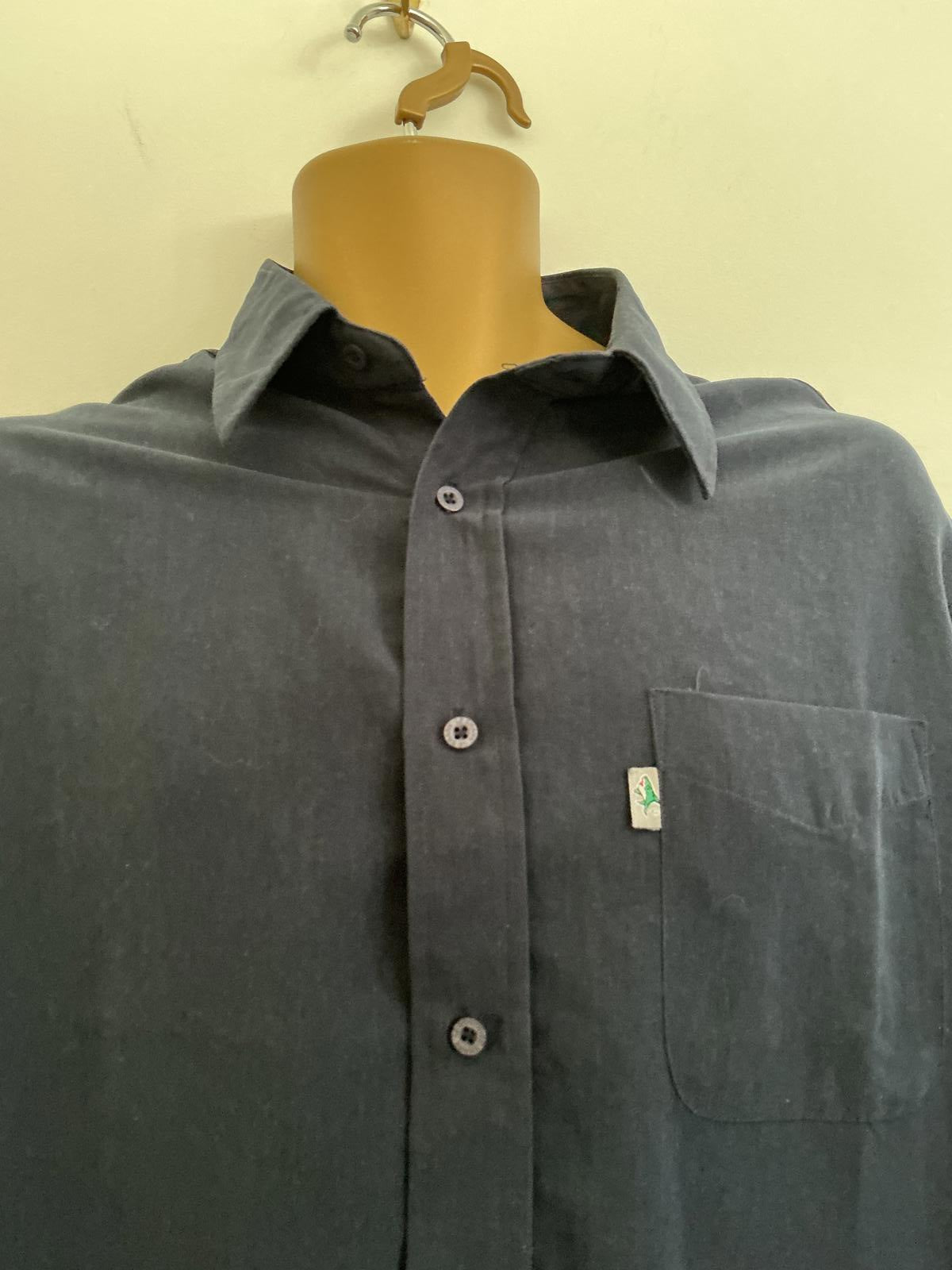 Le Shark Mens Size Large Navy Blue Soft Touch Long Sleeve Casual Shirt