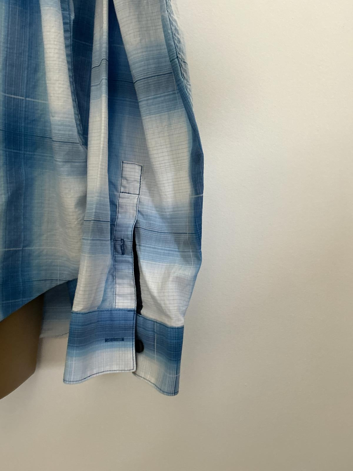Calvin Klein Men's Size XL Blue Patterned Long Sleeve 100% Cotton Shirt