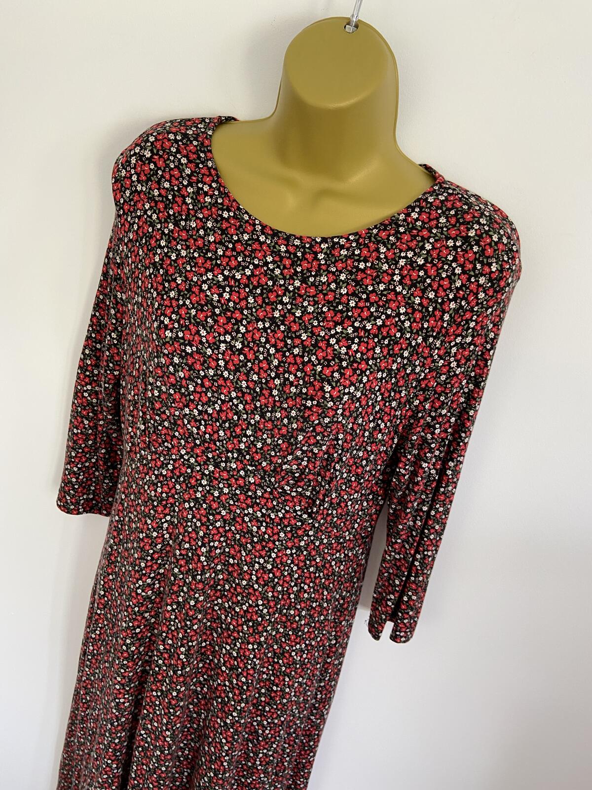Black & Red Ditsy Floral Short Sleeve Jersey Midi Dress Size 10-12