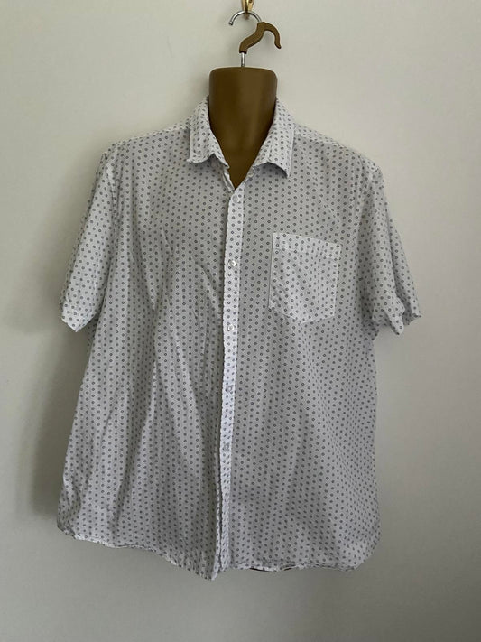 F&F Men's Size 2XL White & Blue Dotted Short Sleeve 100% Cotton Summer Shirt