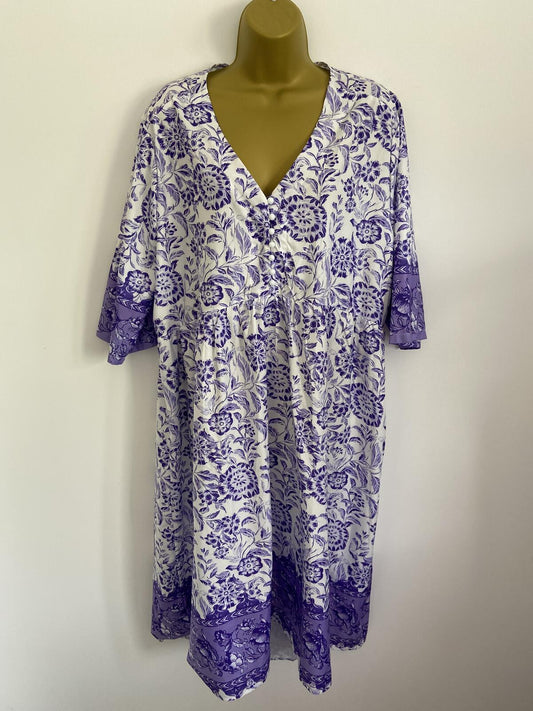 White & Purple Floral V-Neck 3/4 Sleeve Lightweight Midi Dress Size 18-20