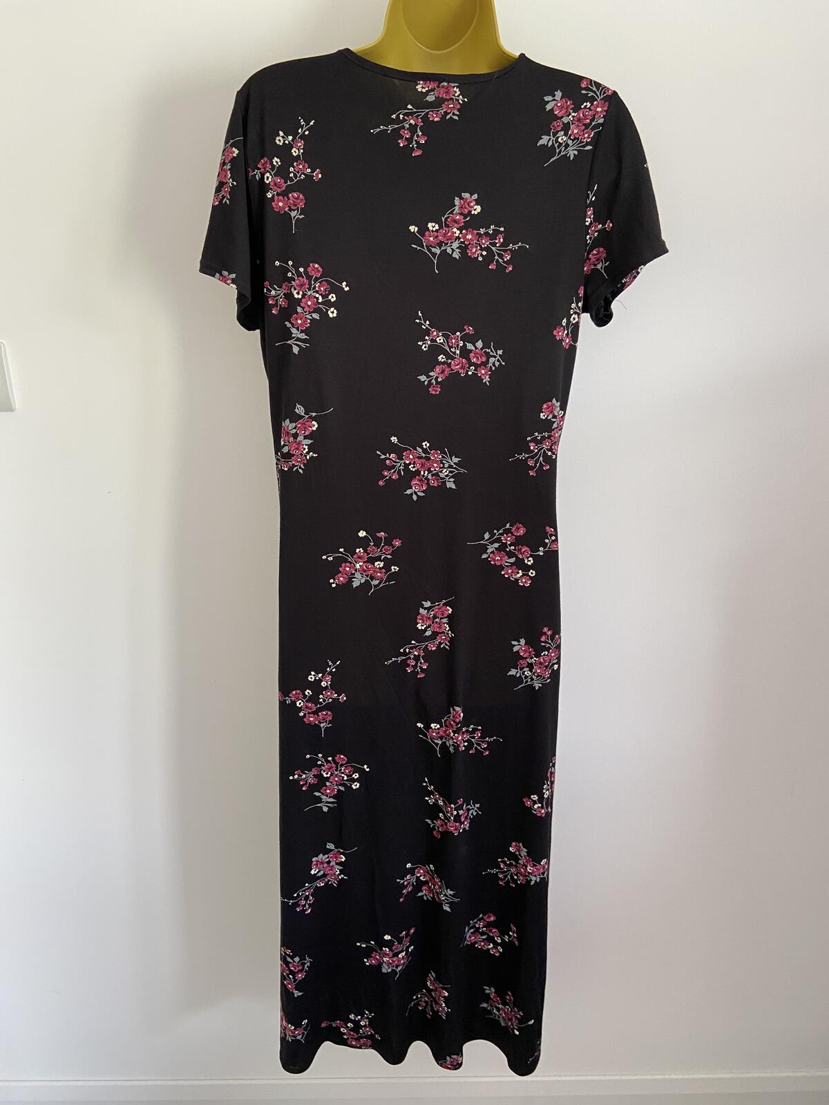 Black & Pink Rose Floral T-Shirt Style Maxi Dress Size 14
