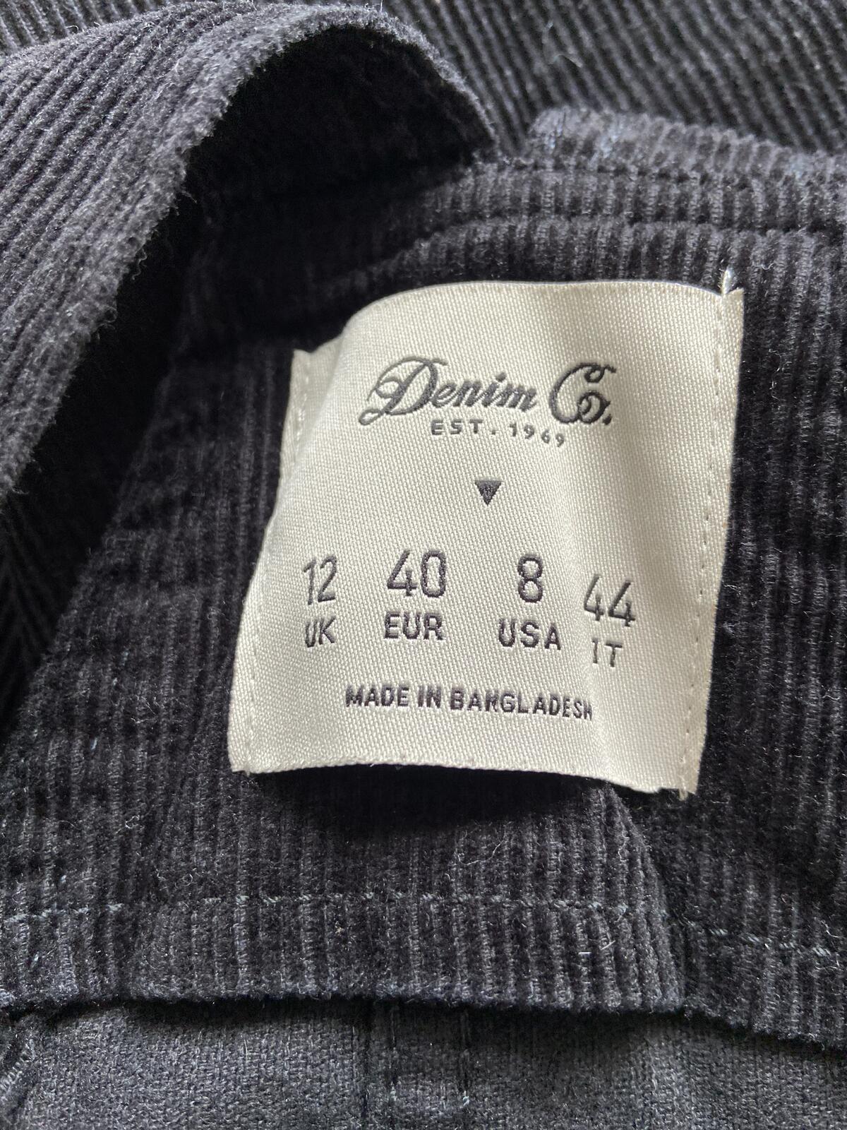 Denim & Co Black Corduroy Pinafore Dress With Pockets Size 12