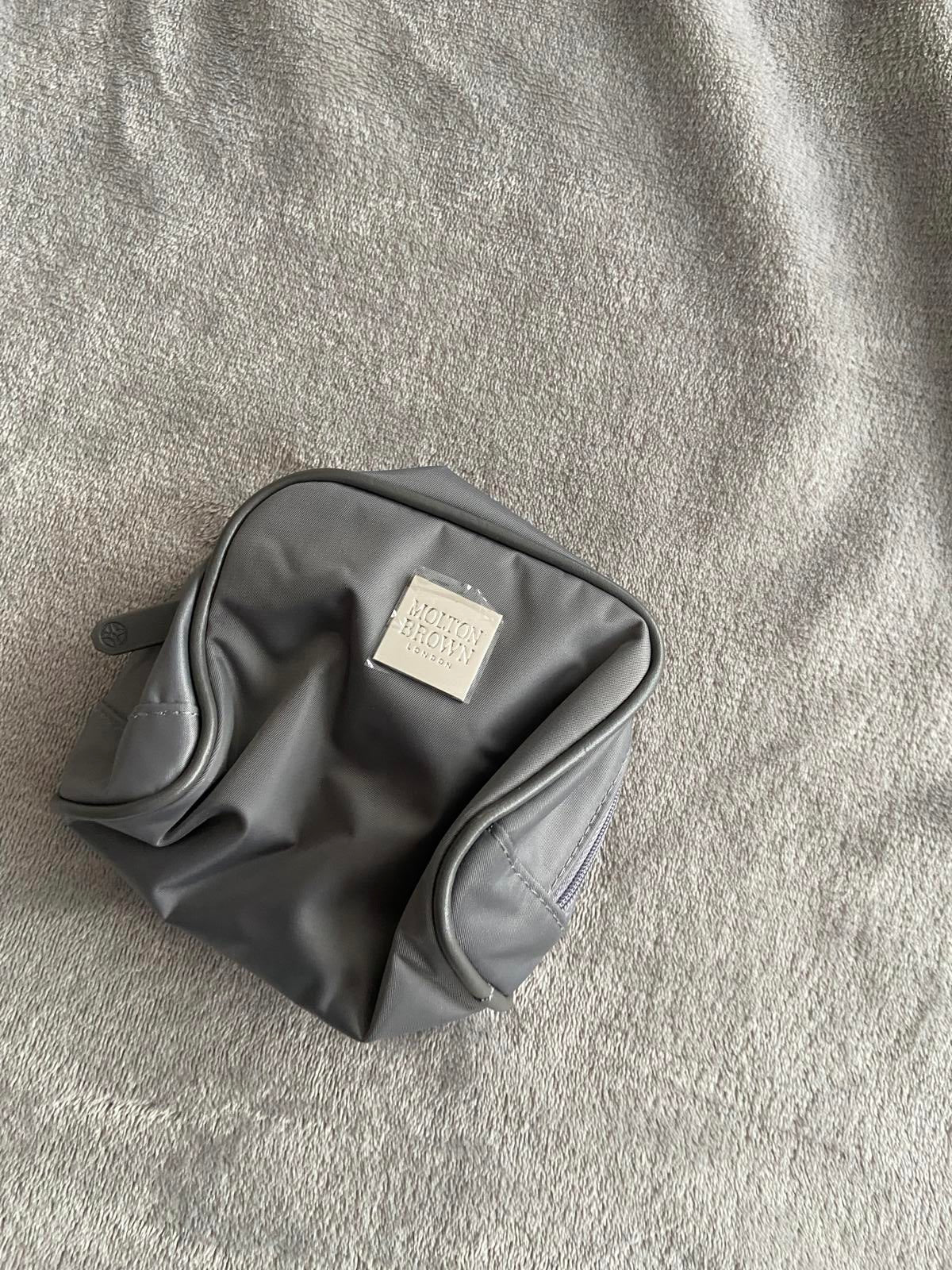 Molton Brown London Grey Small Square Cosmetic Makeup Toiletry Bag BNWT 15x15cm