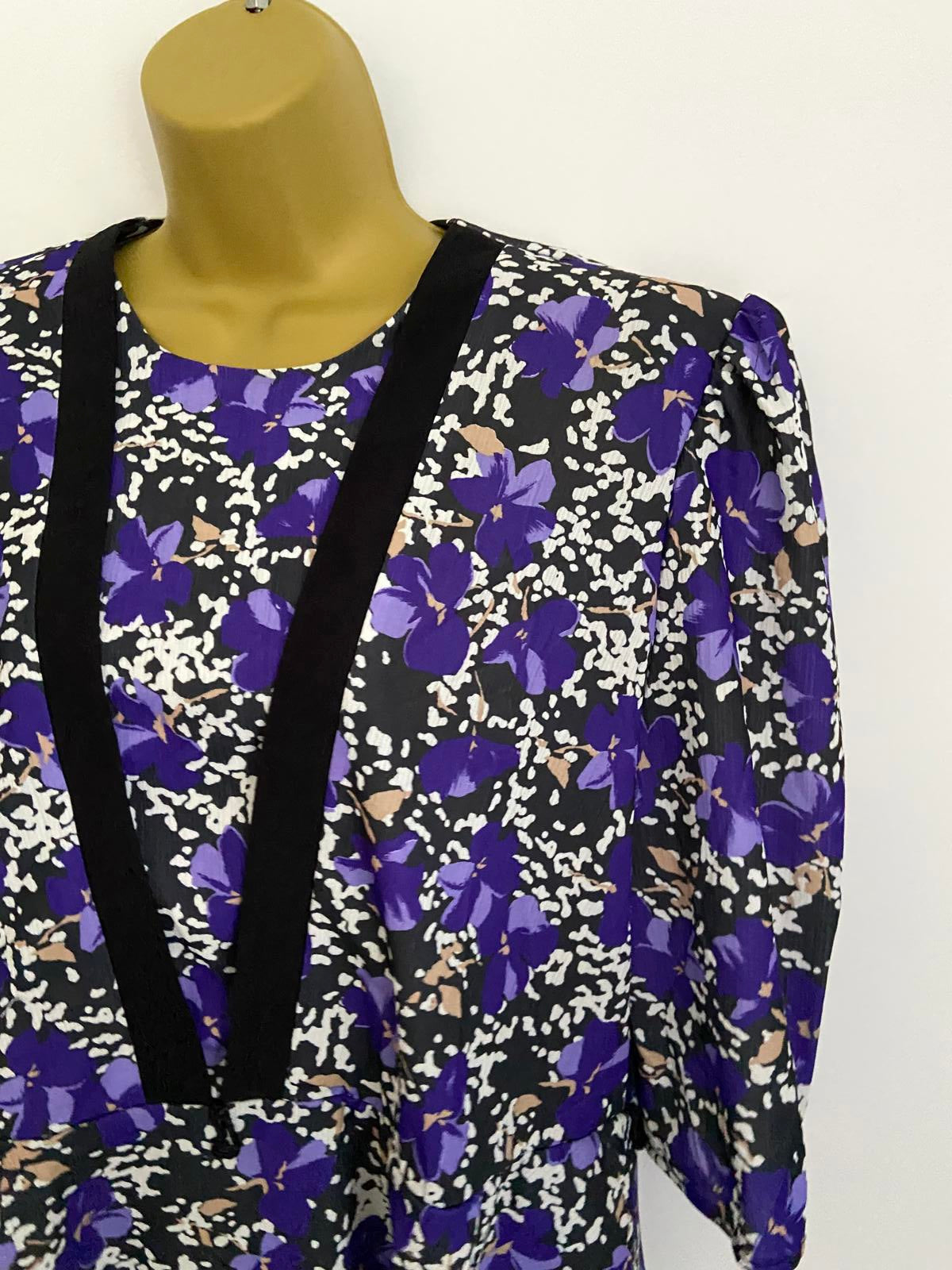 Vintage Purple Floral Blouse Medium Bold Print Shoulder Pads Retro Short Sleeve