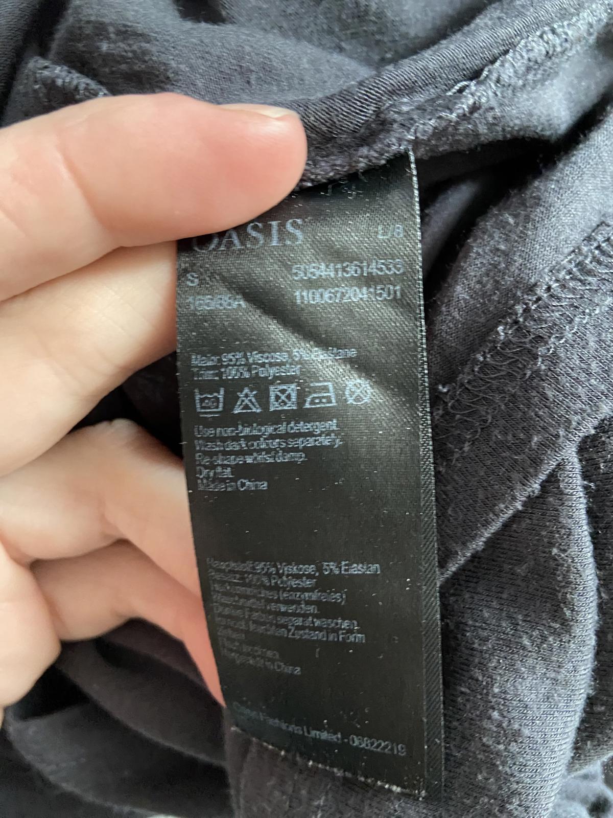 Oasis Size Small Dark Grey Long Sleeve Top Tshirt Soft Viscose Casual Basic