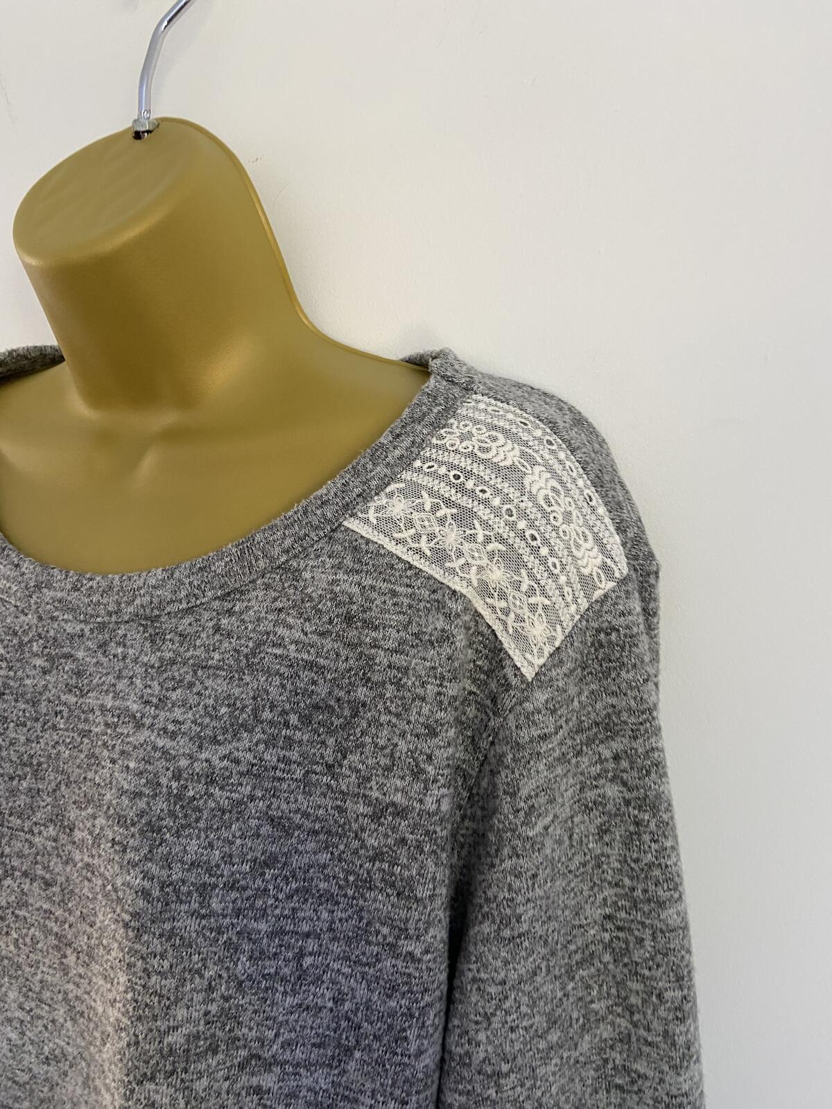Flora Nikrooz Grey Lightweight Sweater with Lace Detail - Size Medium