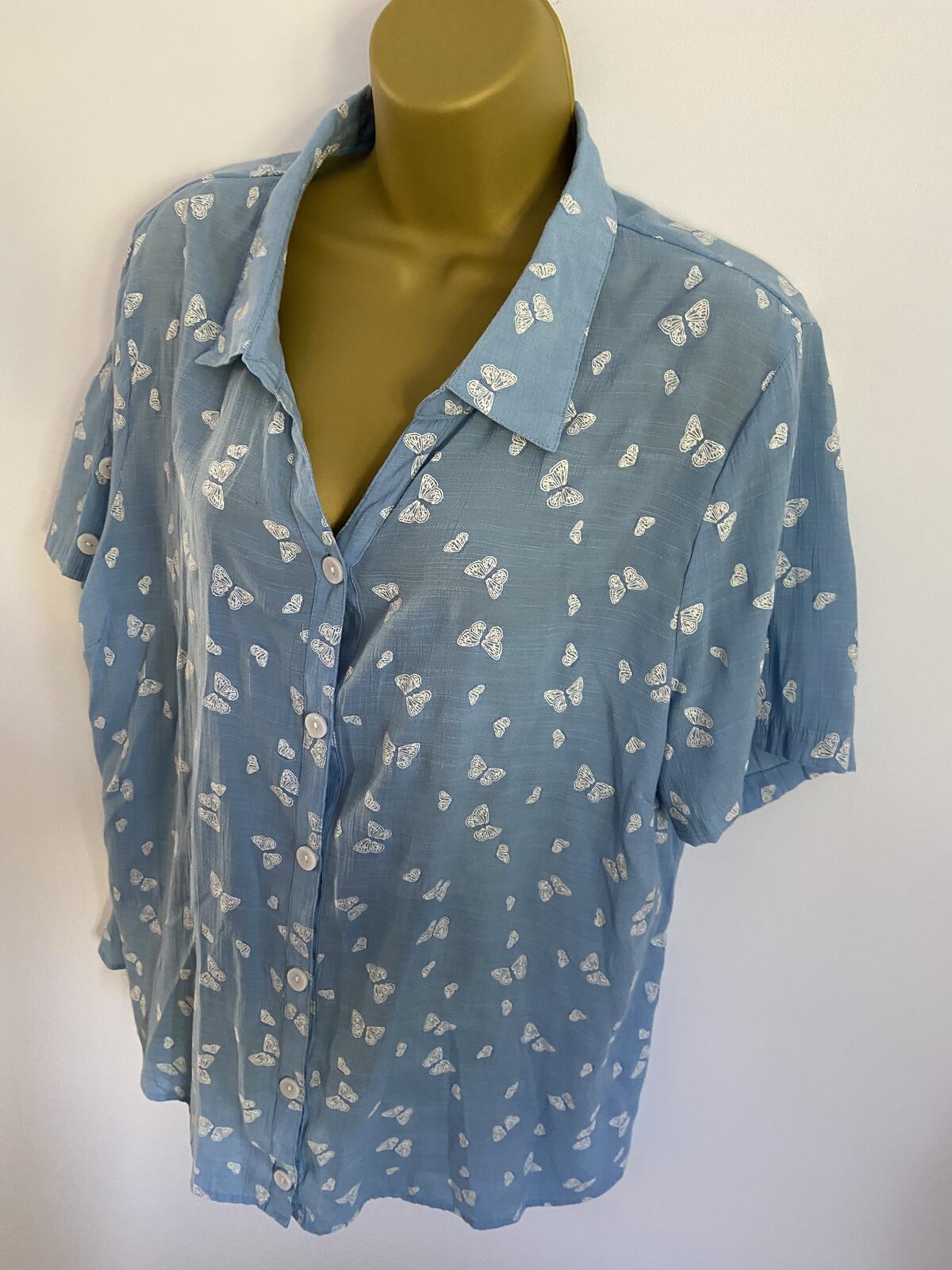 Anna Rose Blue Butterfly Print Button-Front Blouse - UK Size 20