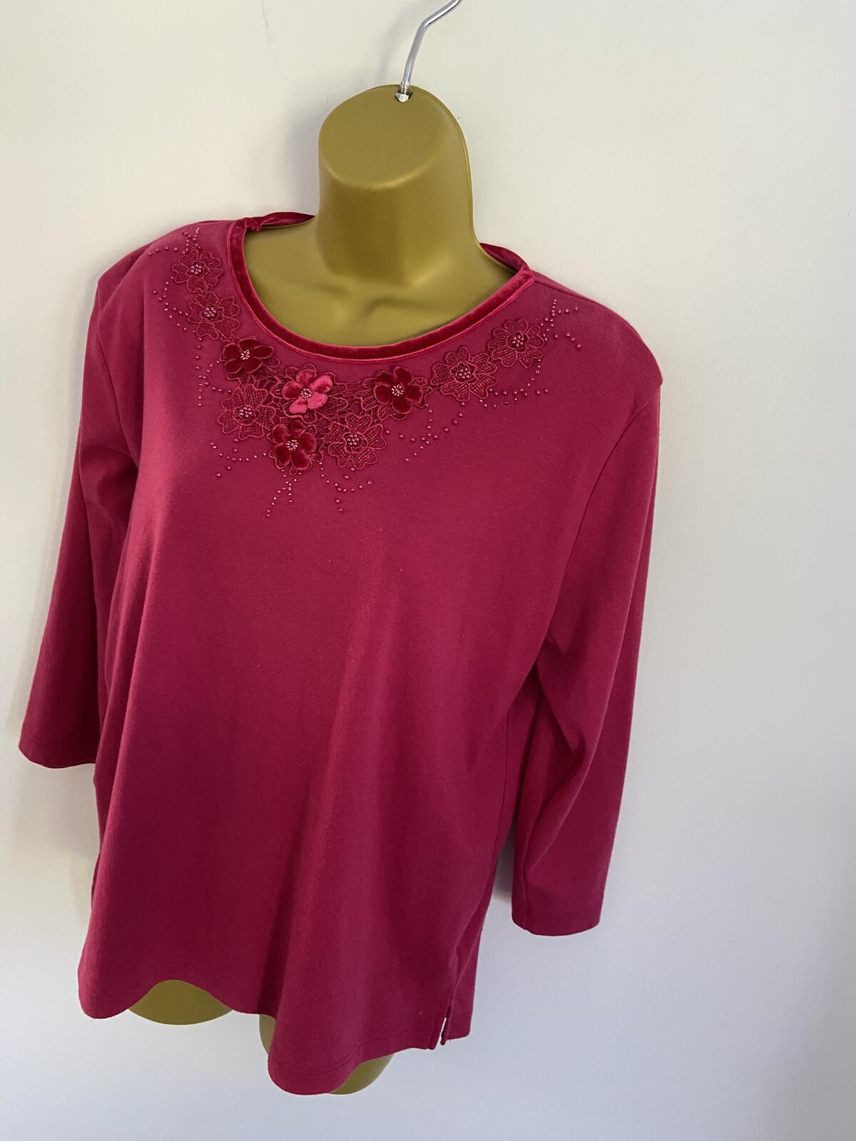 Isles Embroidered & Beaded Pink Three-Quarter Sleeve Top - Size M