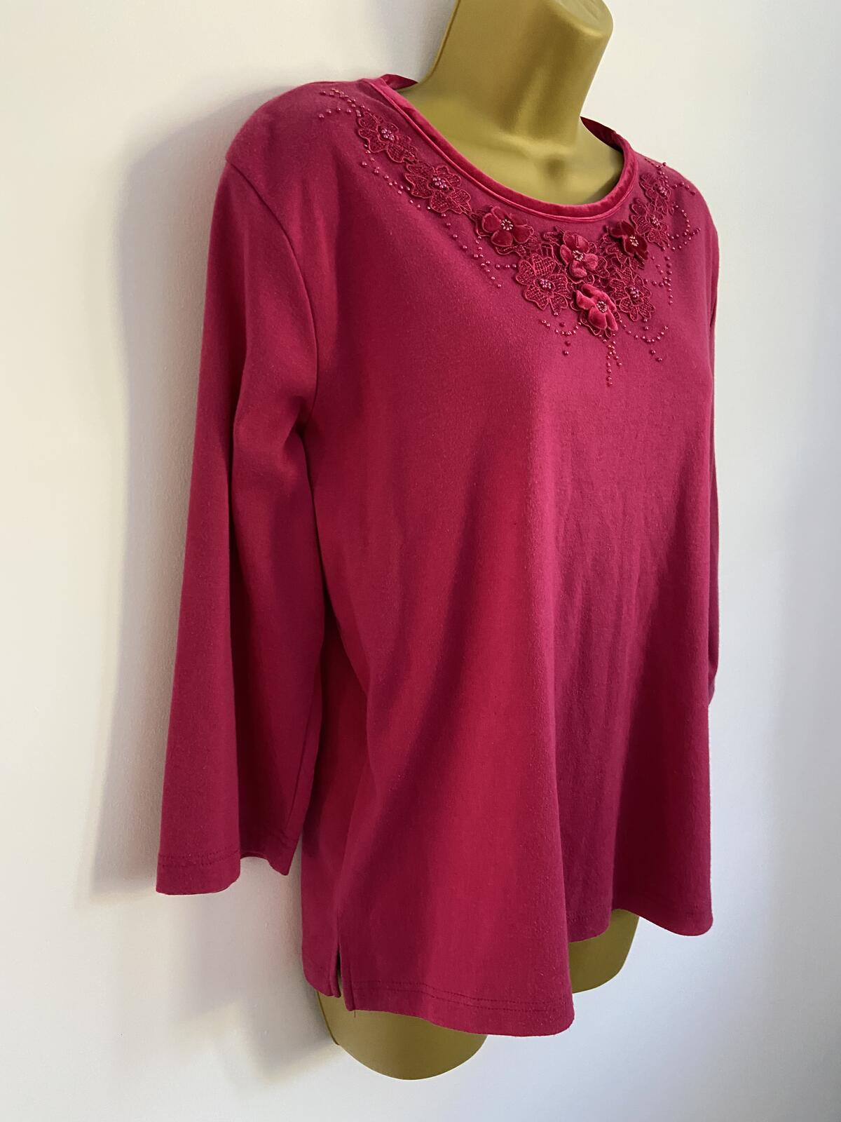 Isles Embroidered & Beaded Pink Three-Quarter Sleeve Top - Size M