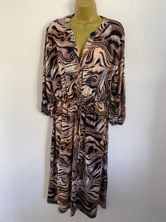 Senqu Abstract Animal Print Midi Dress - Size Large