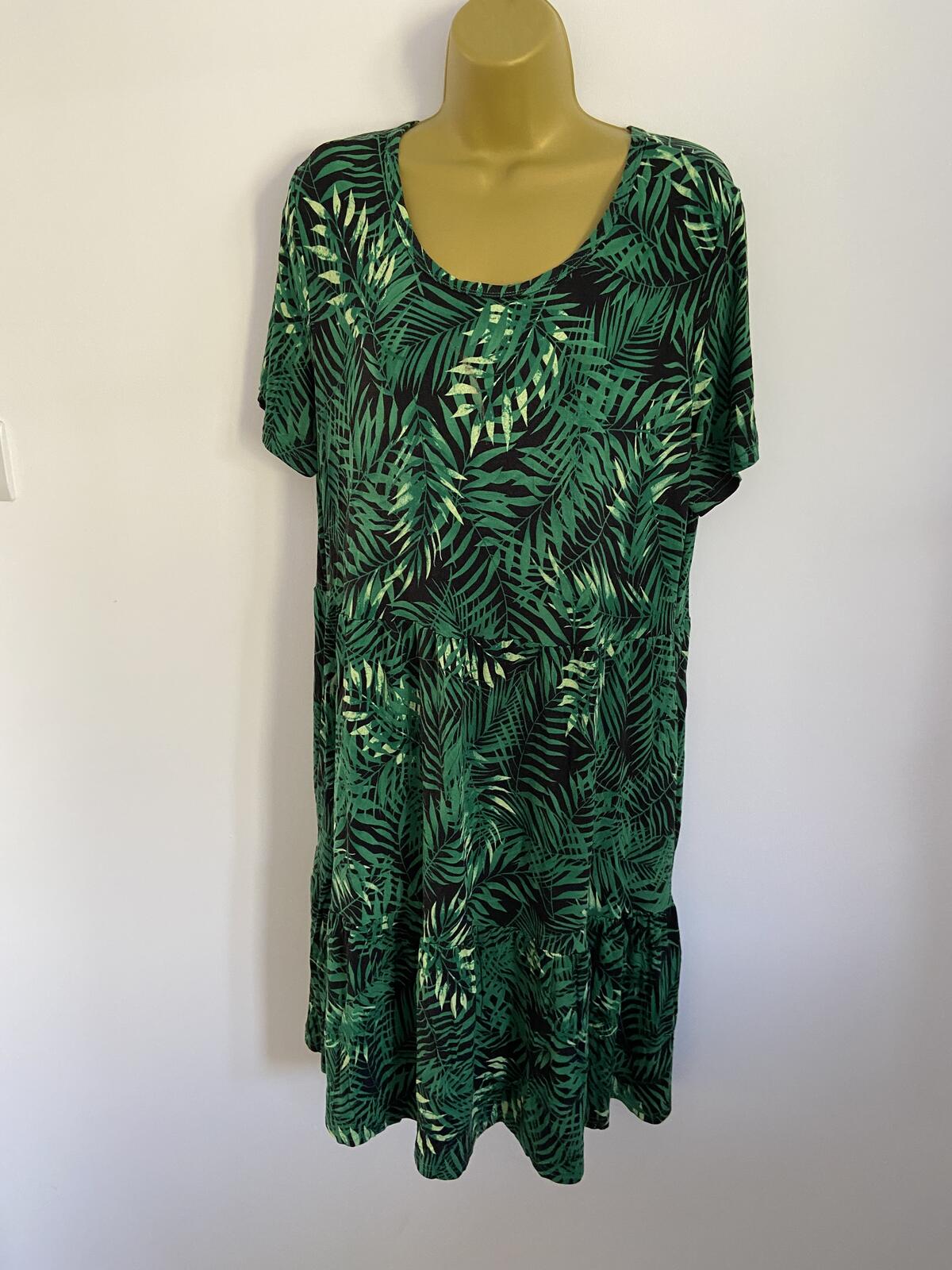 Popyoung Green Tropical Leaf Print Tiered Dress - Size XL