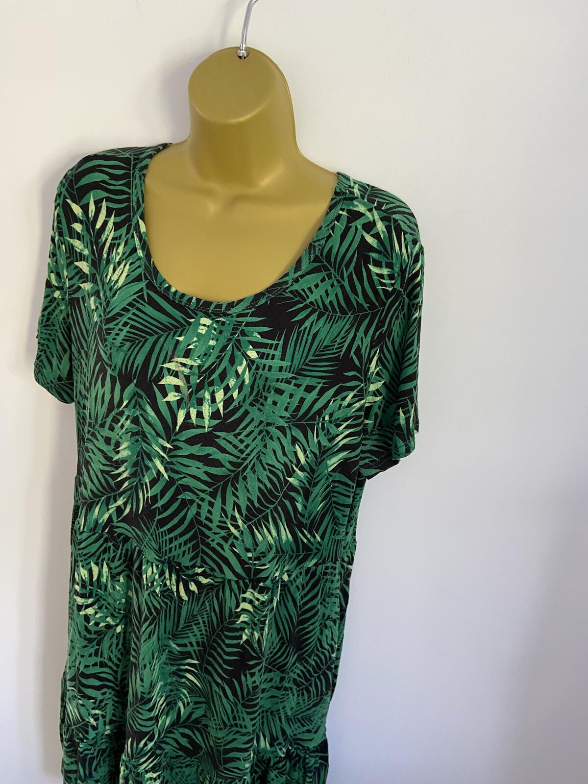 Popyoung Green Tropical Leaf Print Tiered Dress - Size XL