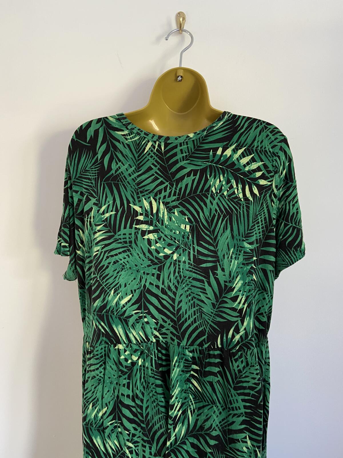 Popyoung Green Tropical Leaf Print Tiered Dress - Size XL