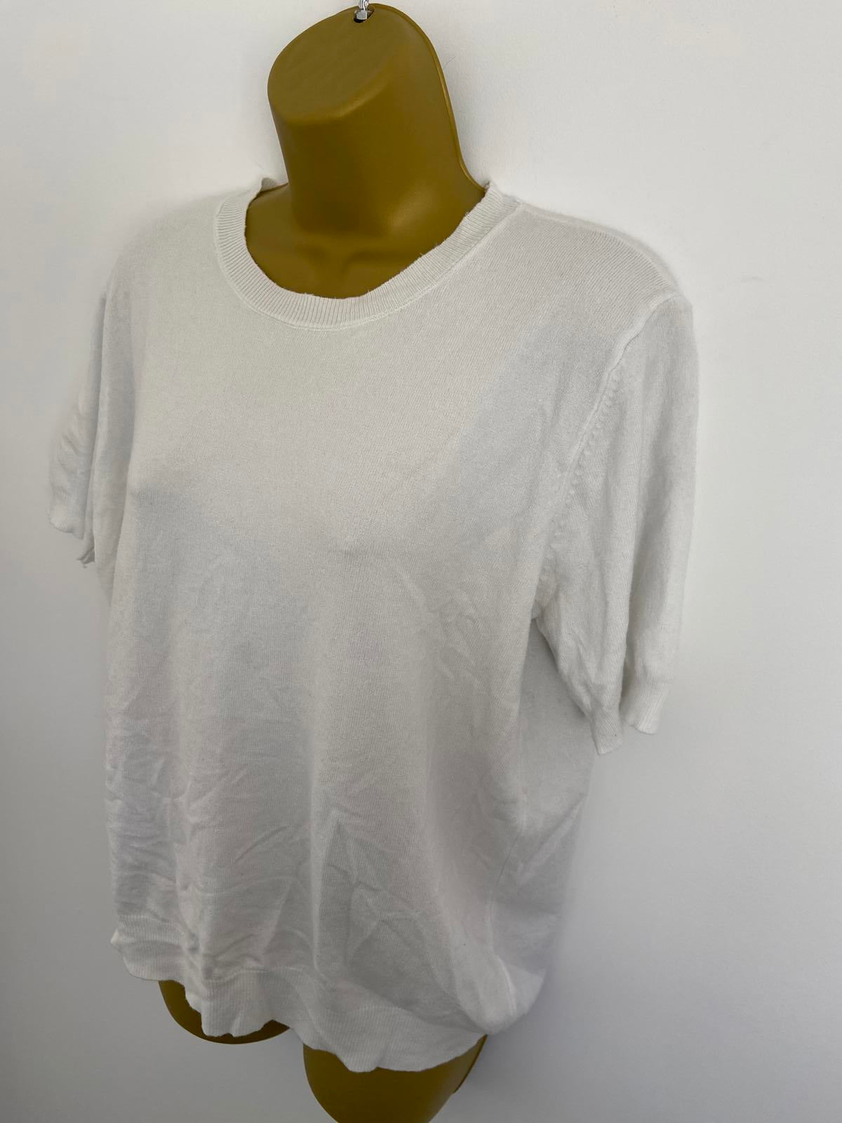 White Knit Top - Round Neck, Short Sleeve, Size Extra Large (XL)