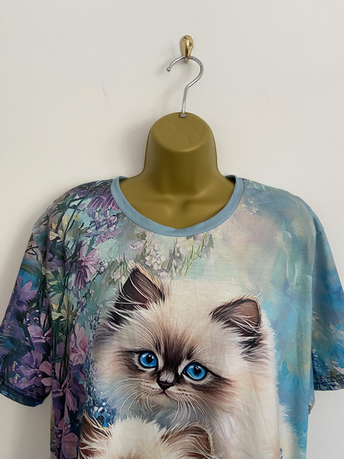 Blue Floral Siamese Cat Print T-Shirt - Size 2XL