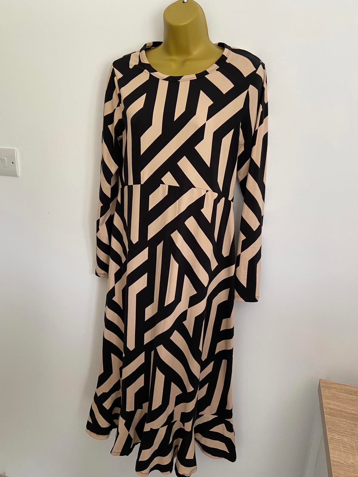 F&F Black & Beige Geometric Bold Print Dress, Size 10