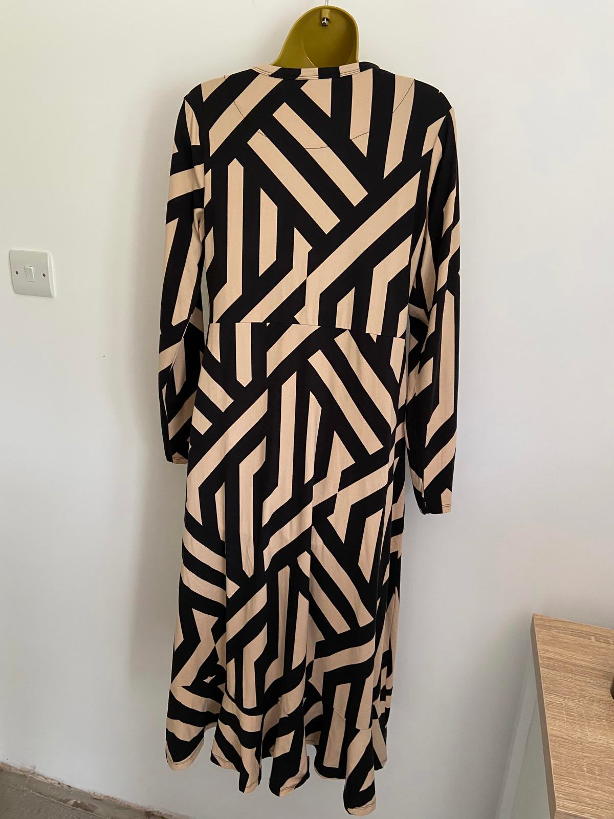 F&F Black & Beige Geometric Bold Print Dress, Size 10