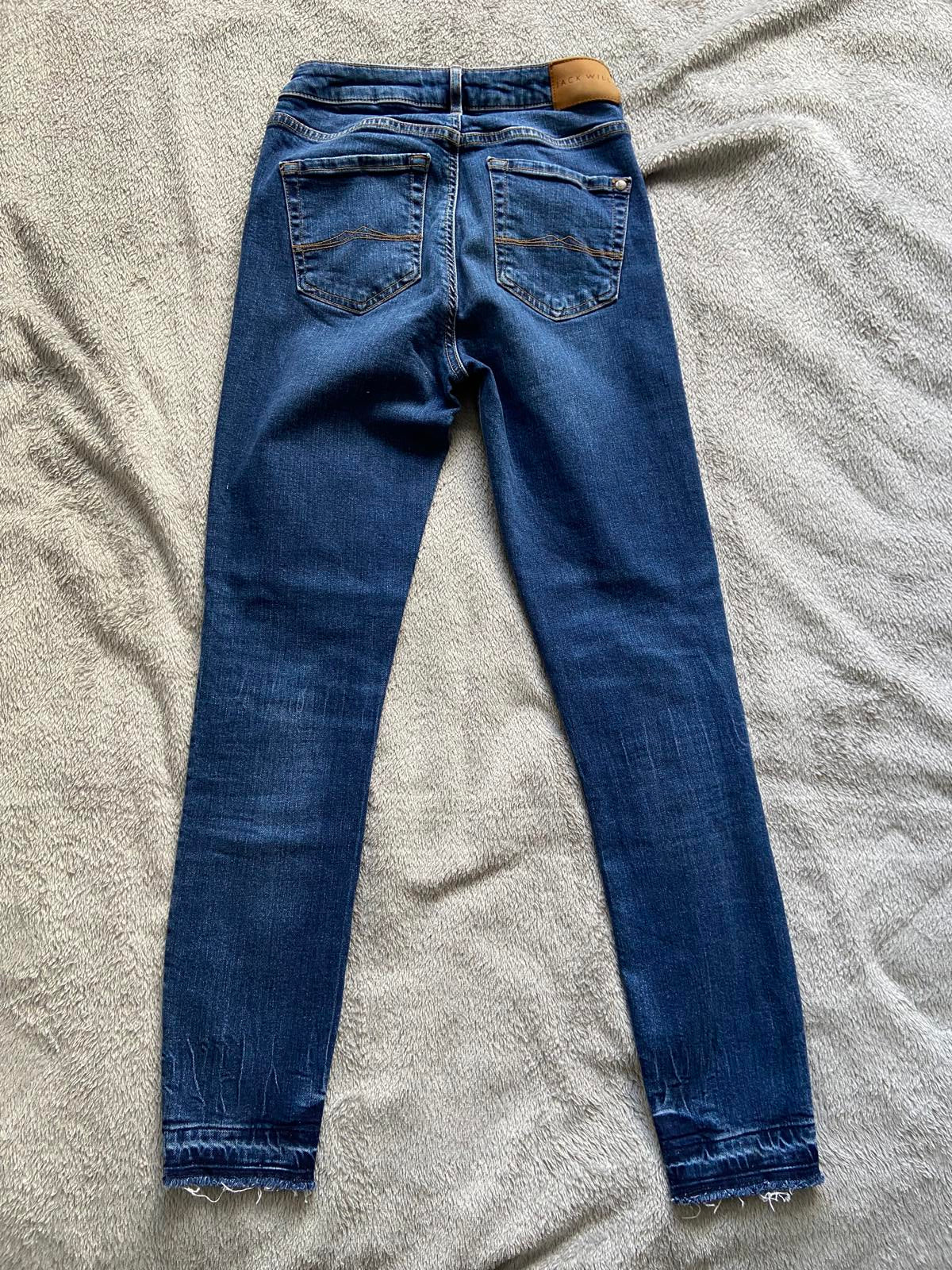 Jack Wills Size 26W Ladies Blue Super Skinny Cropped Jeans Distressed Raw Hem