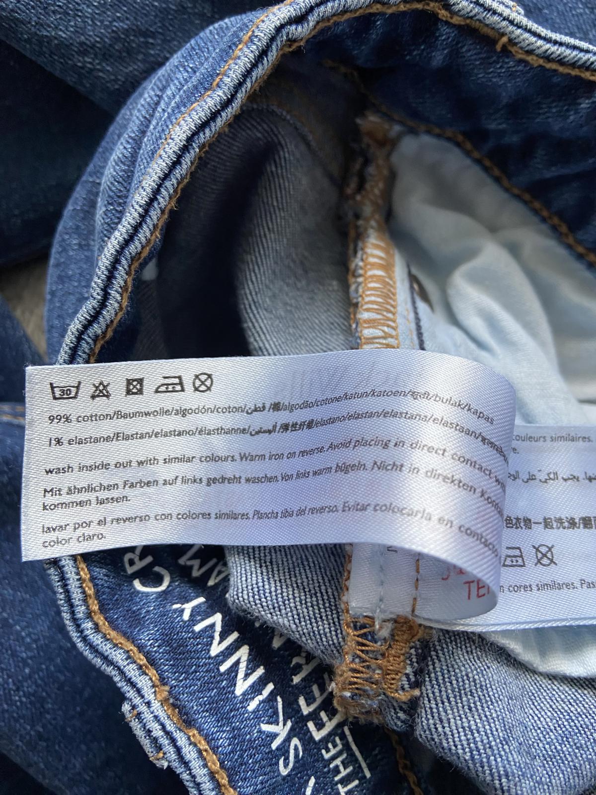Jack Wills Size 26W Ladies Blue Super Skinny Cropped Jeans Distressed Raw Hem