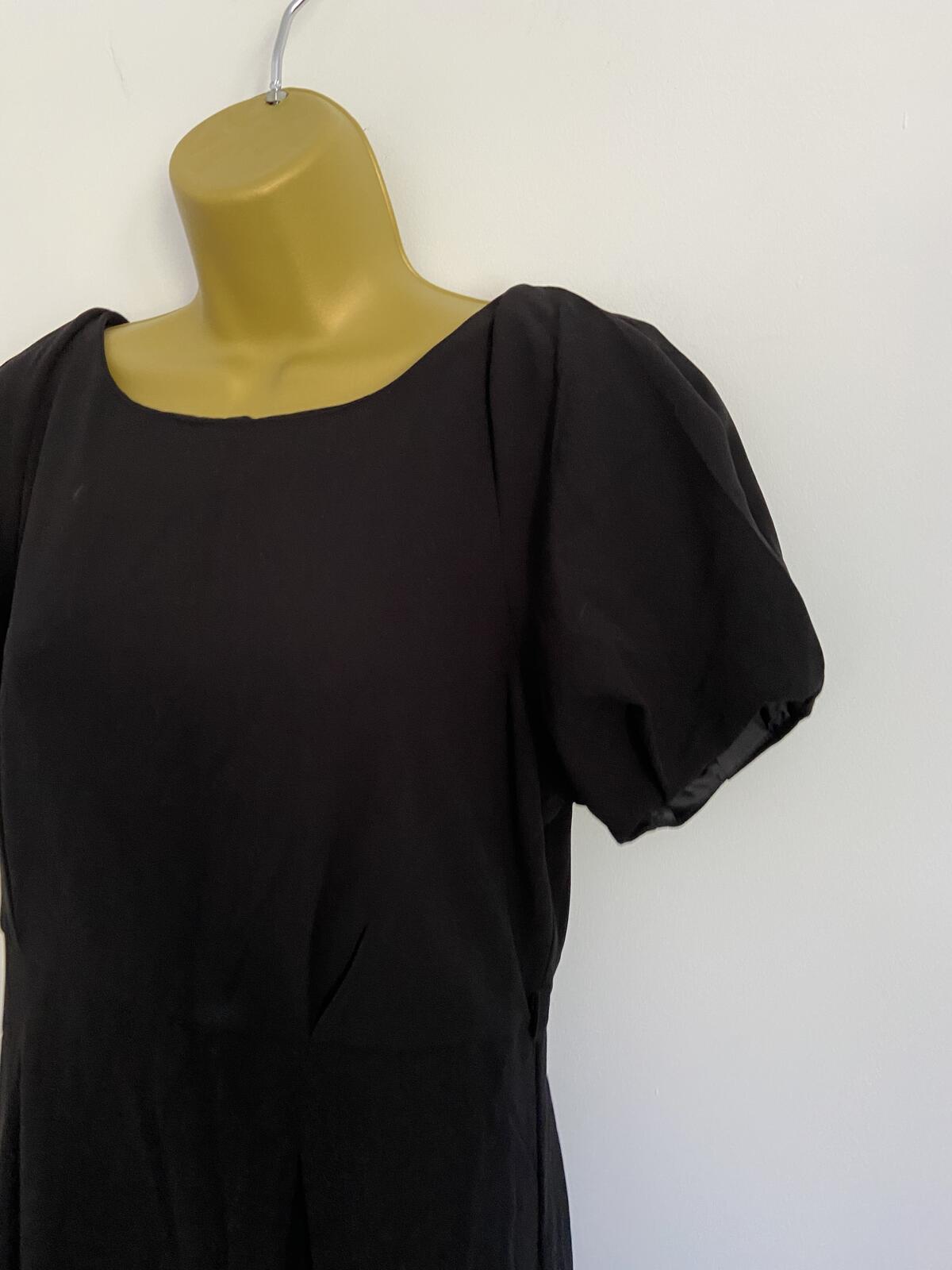 HIJKLMUVWXYZ Black Short Sleeve Dress with Pockets - Size 12