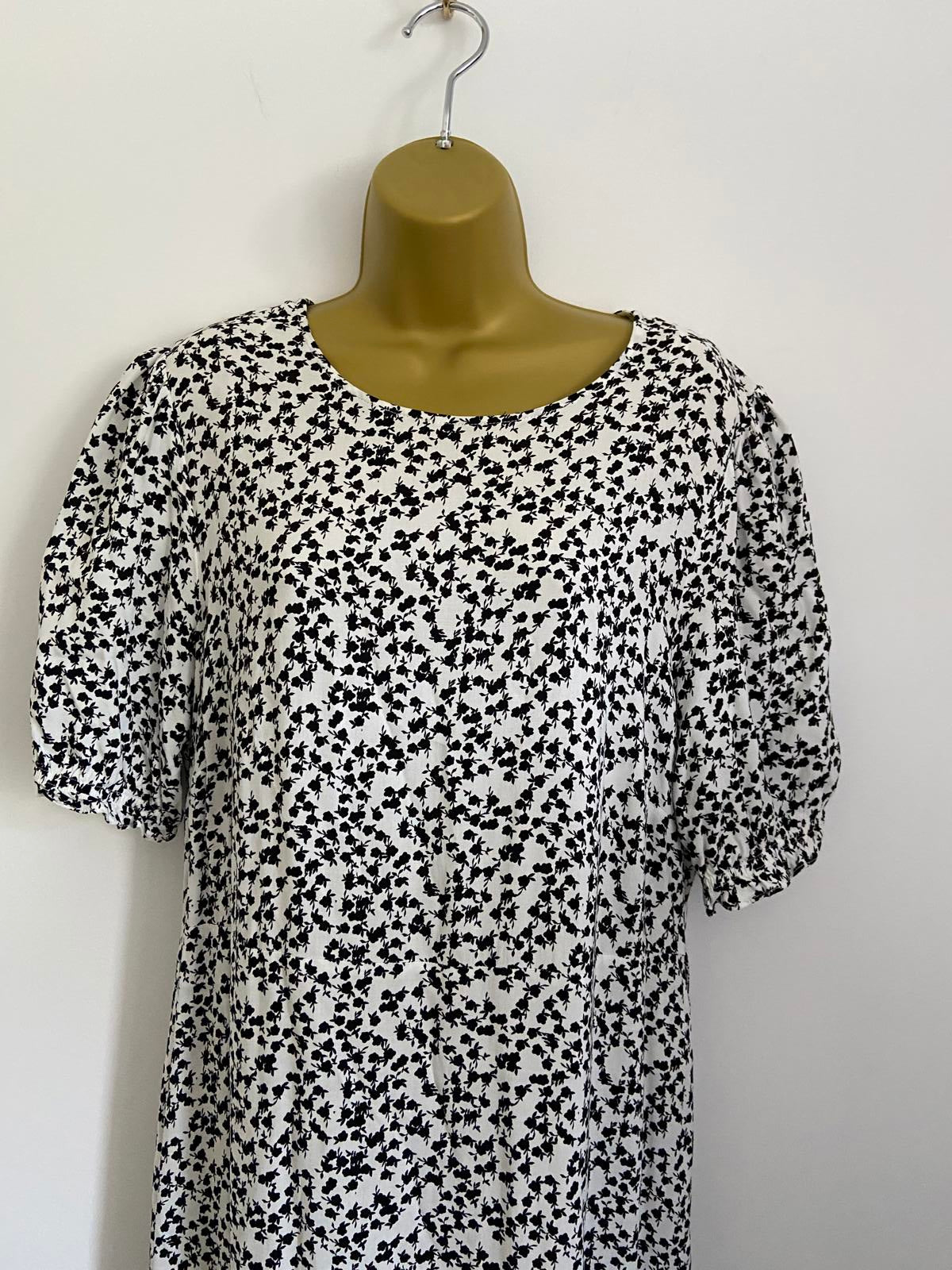 Matalan Size 18 Black & White Floral Midi Dress Short Sleeve Tie Waist