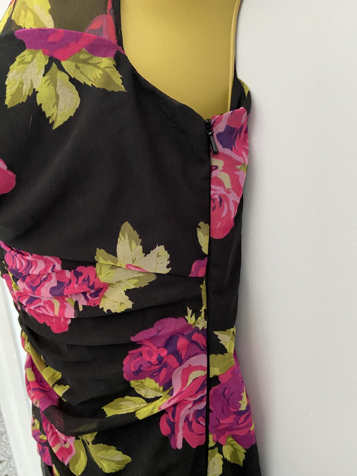 Star by Julien Macdonald Black Floral Ruched Dress - Size 12