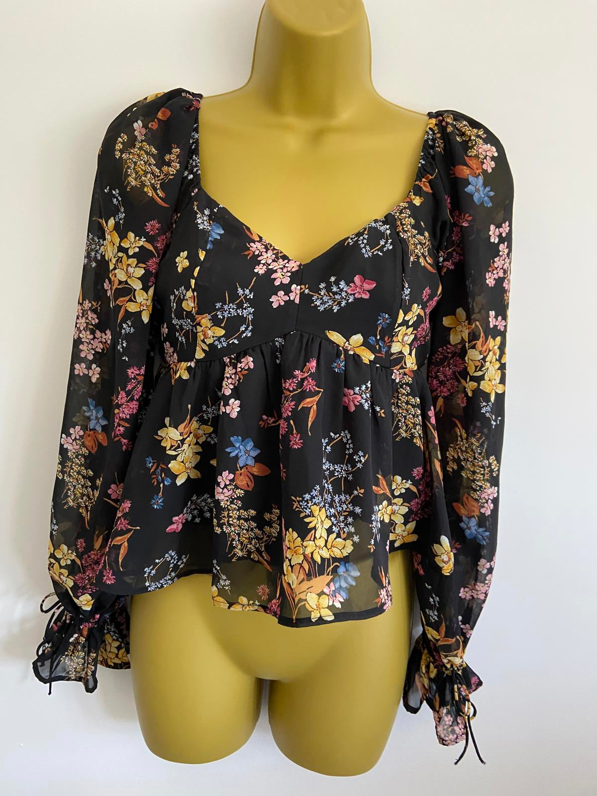 Abercrombie & Fitch Black Sheer Floral Blouse - V-Neck, Size XS