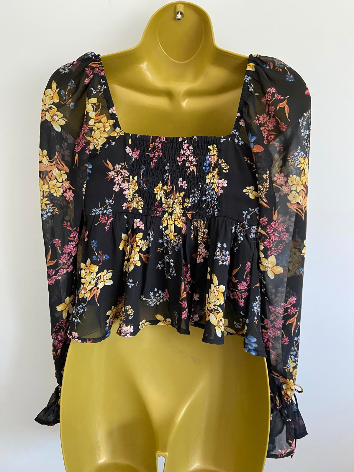 Abercrombie & Fitch Black Sheer Floral Blouse - V-Neck, Size XS