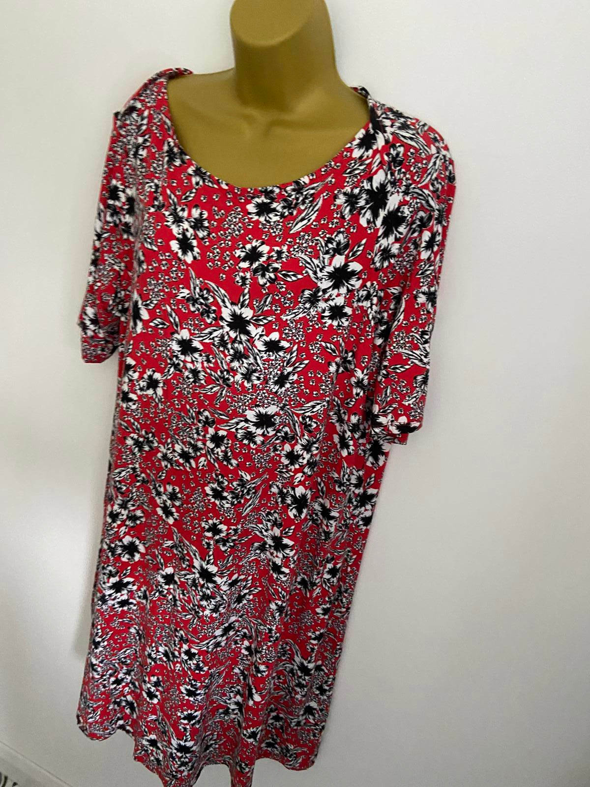 Red Floral T-Shirt Dress Short Sleeve Round Neck Summer Casual Mini Size 16