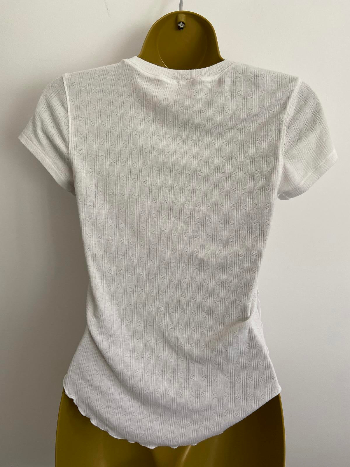 Infianfaly White Thermal Top - Short Sleeve, Rose Detail, Size 6